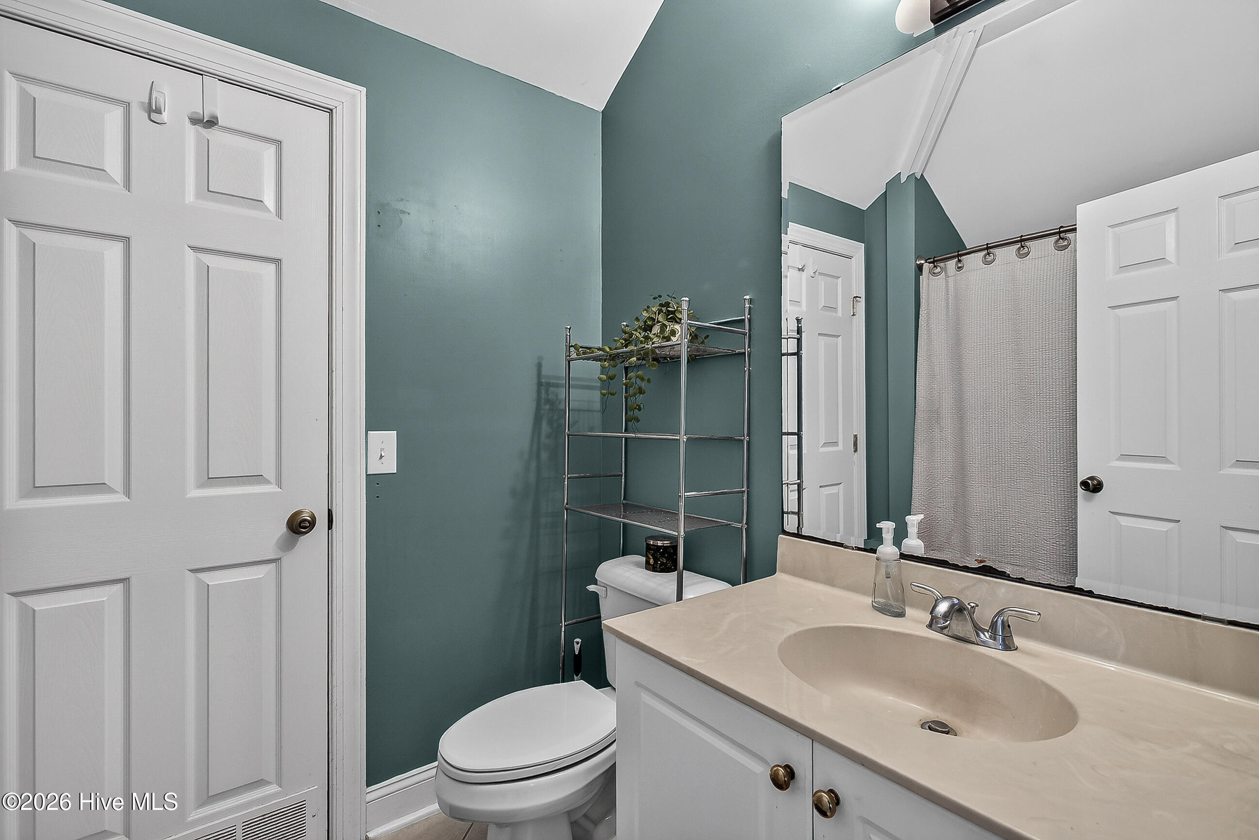 320 Castle Bay Drive D Property Photo 32