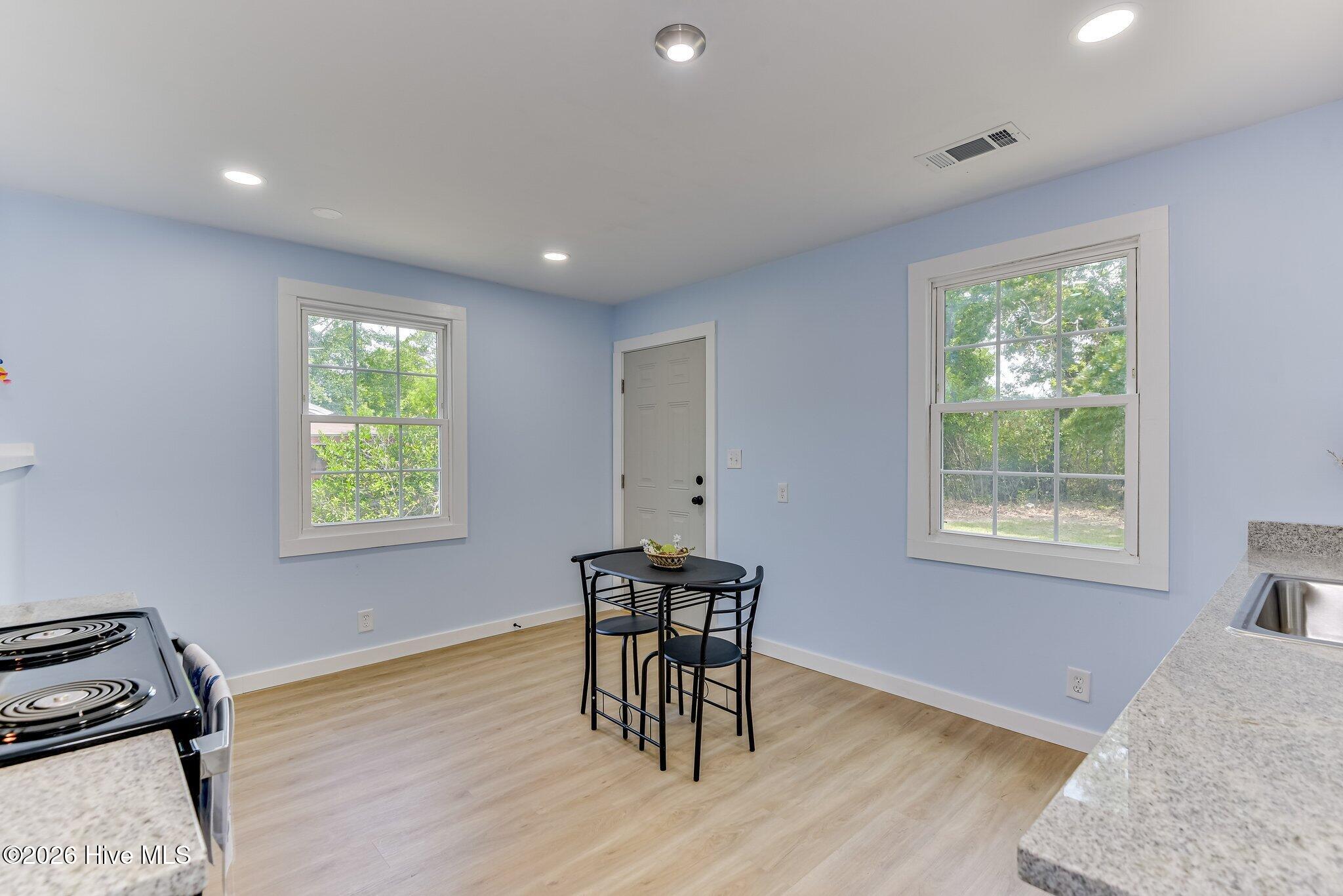 2529 Sheraton Drive Property Photo 8