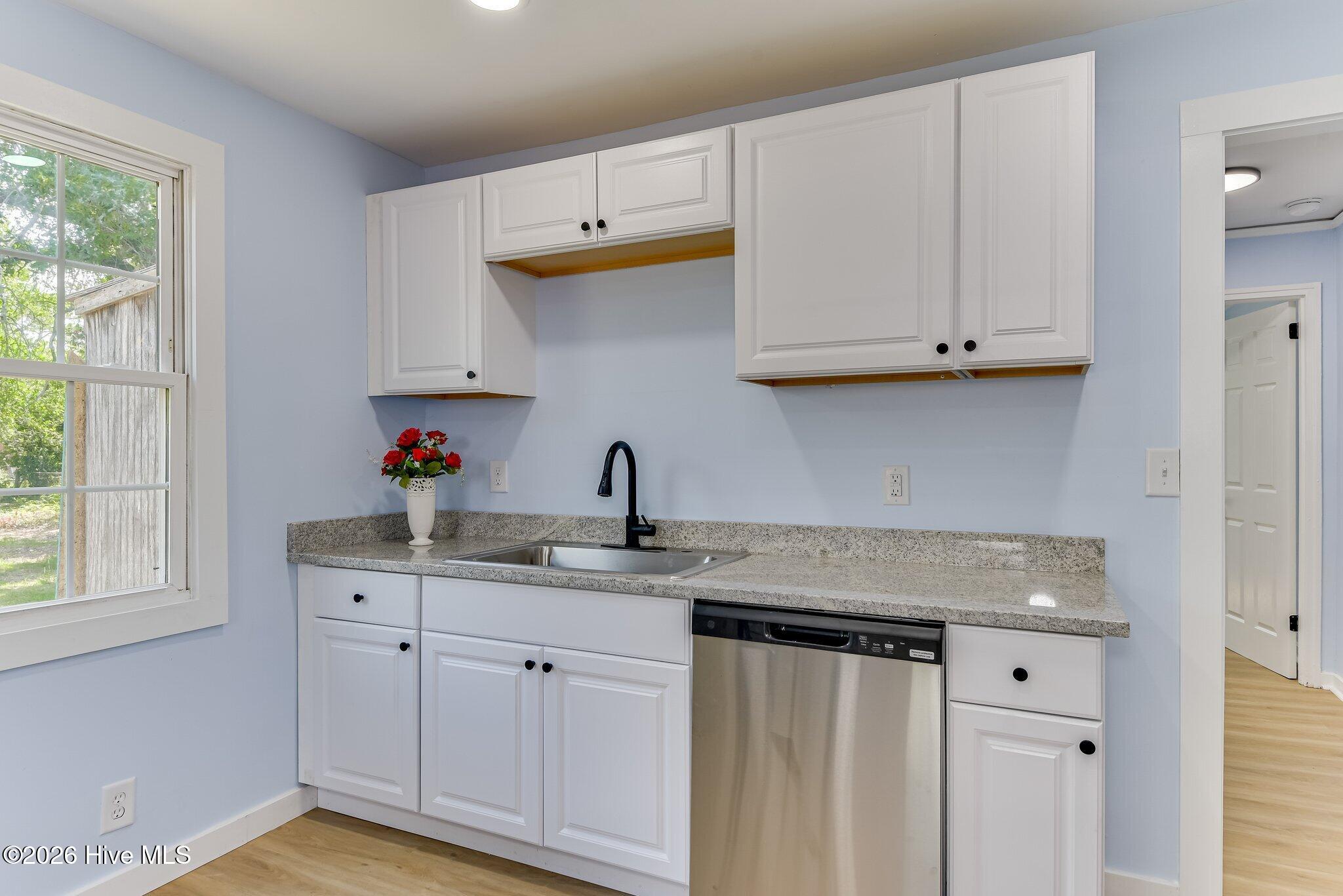 2529 Sheraton Drive Property Photo 12