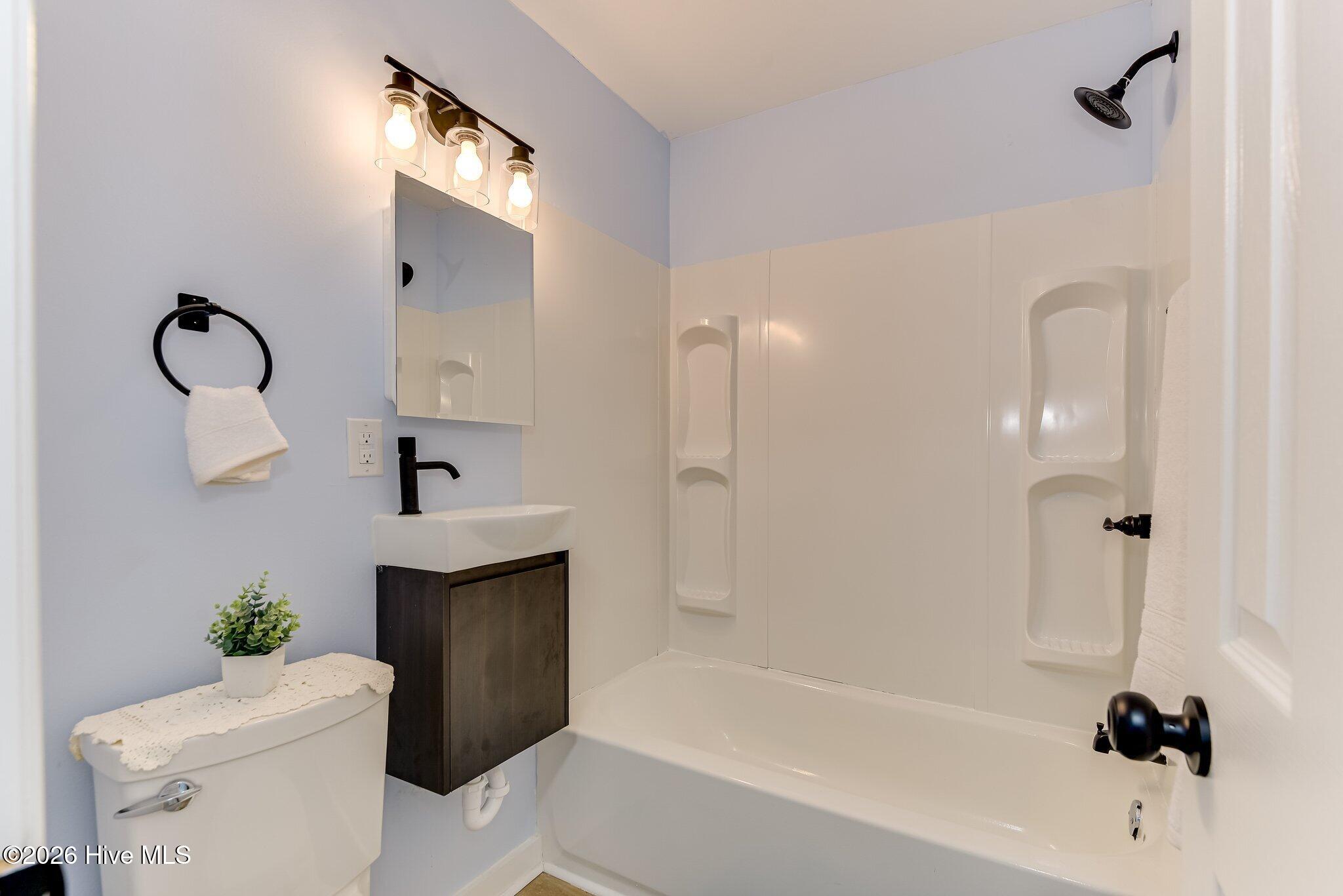 2529 Sheraton Drive Property Photo 15