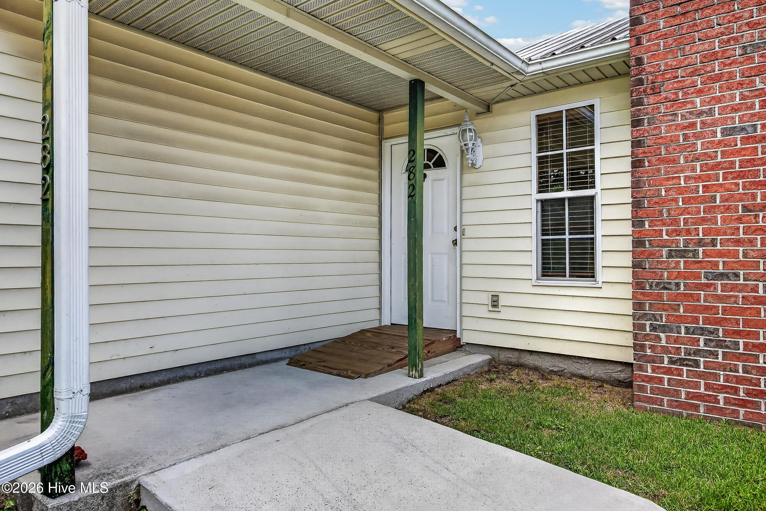 282 Riggs Road Property Photo 3