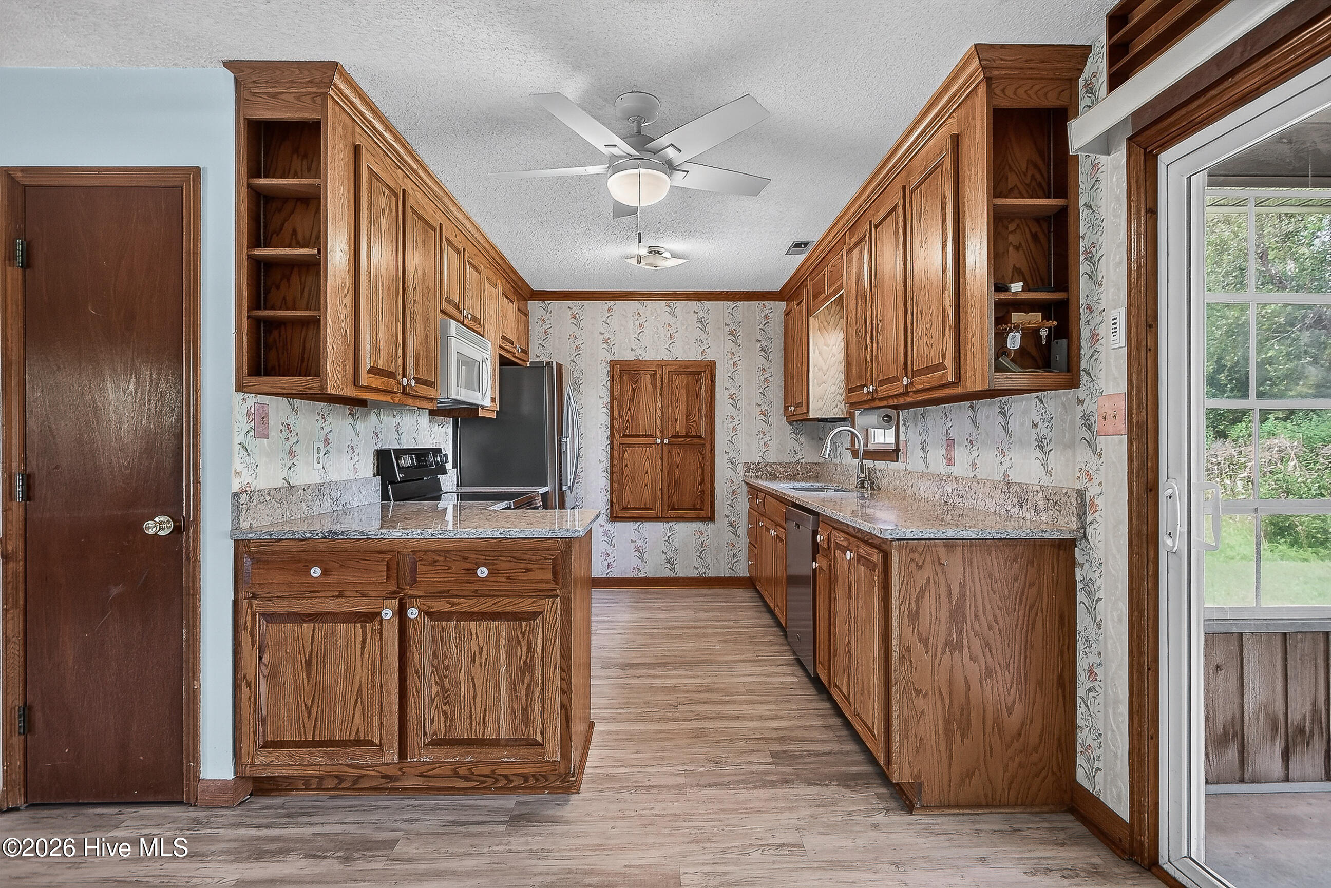 282 Riggs Road Property Photo 10