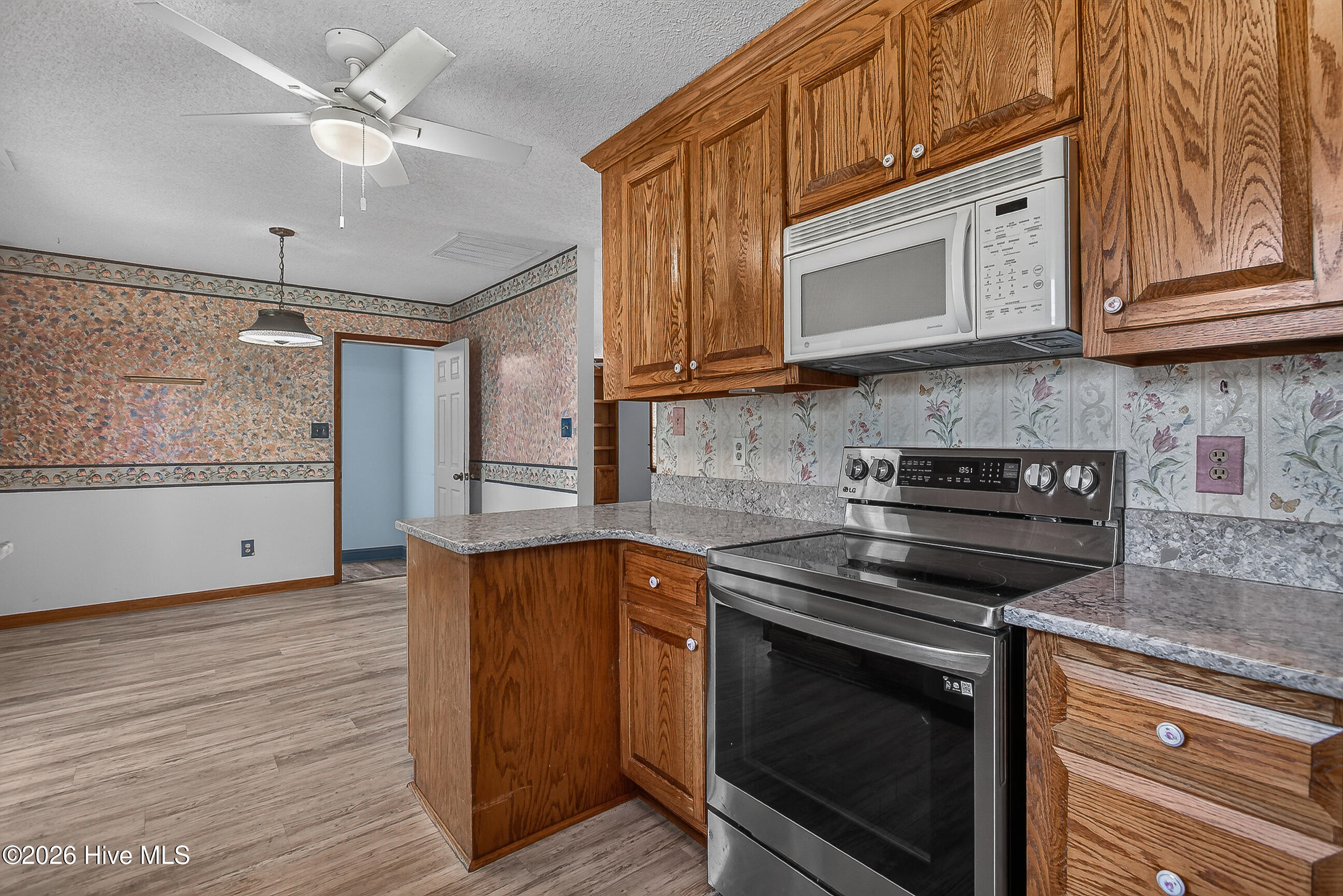 282 Riggs Road Property Photo 13