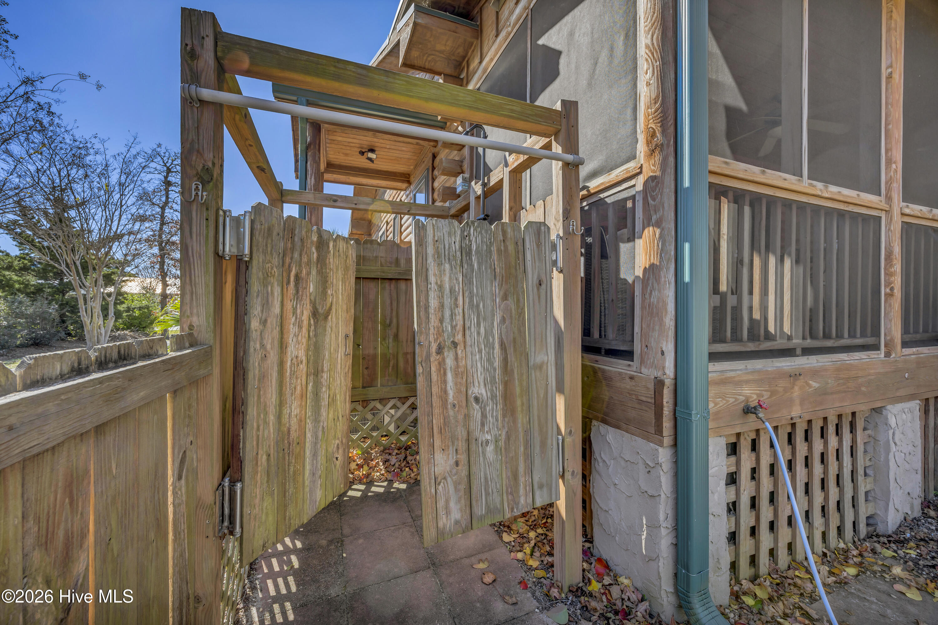 512 Charlotte Avenue Property Photo 5