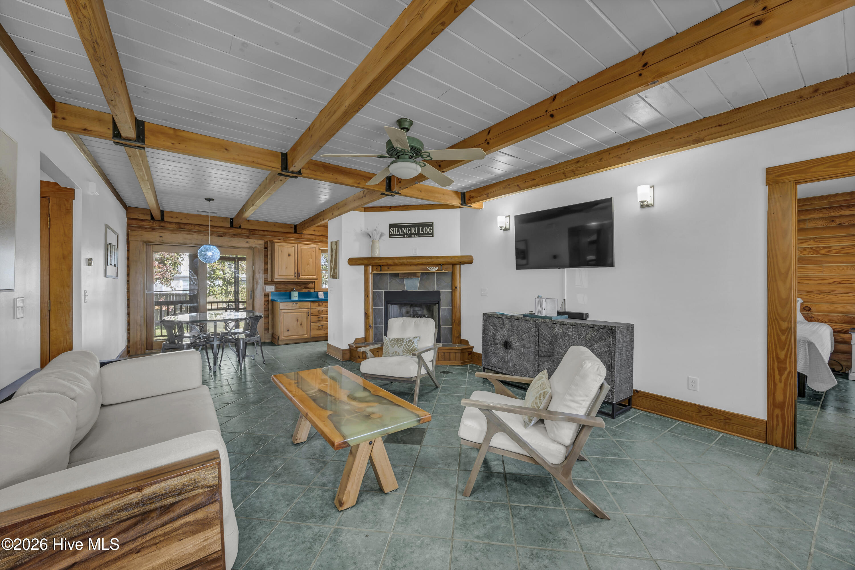 512 Charlotte Avenue Property Photo 9