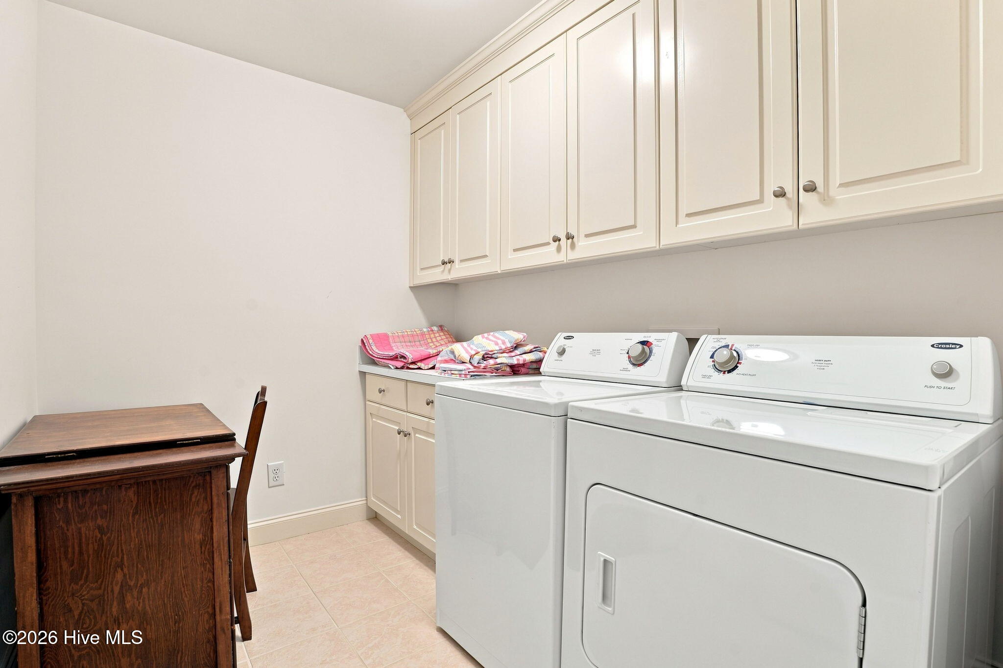 4034 Townes Court N Property Photo 35