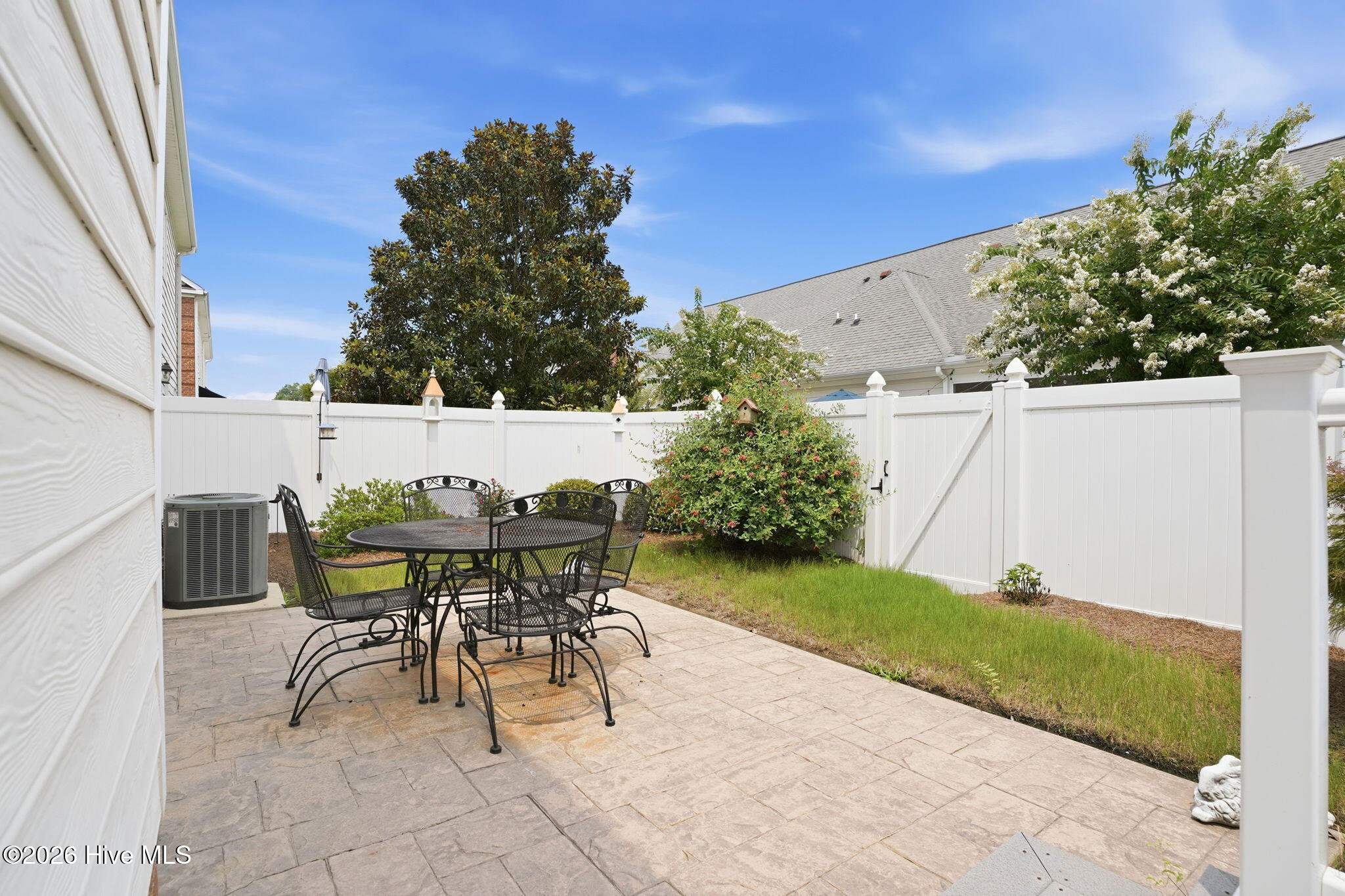 4034 Townes Court N Property Photo 36