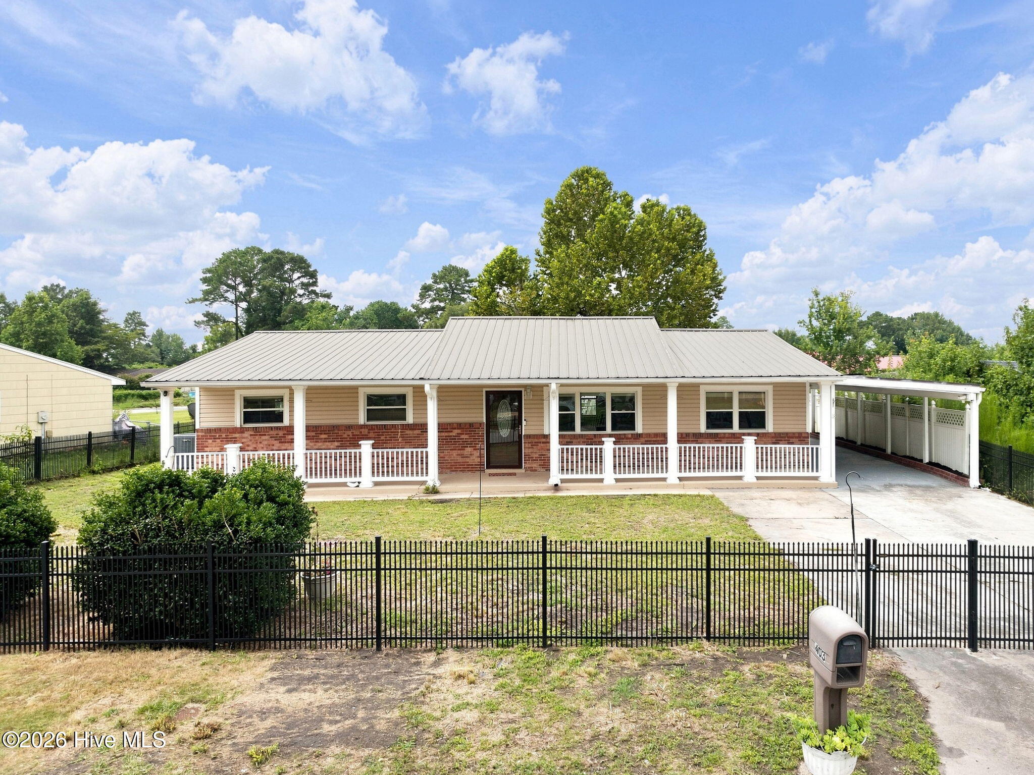 403 Dale Drive Property Photo 1