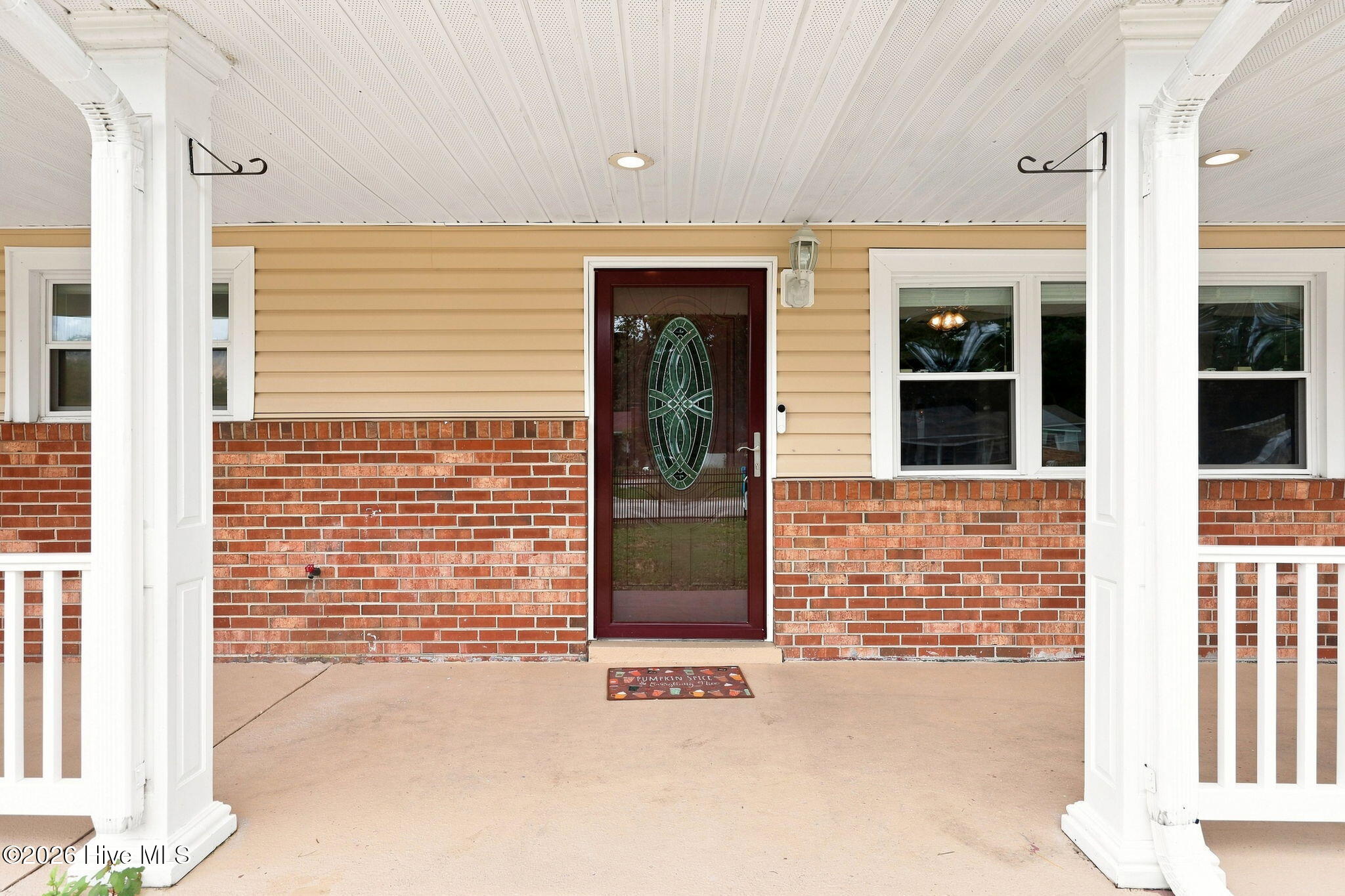 403 Dale Drive Property Photo 3