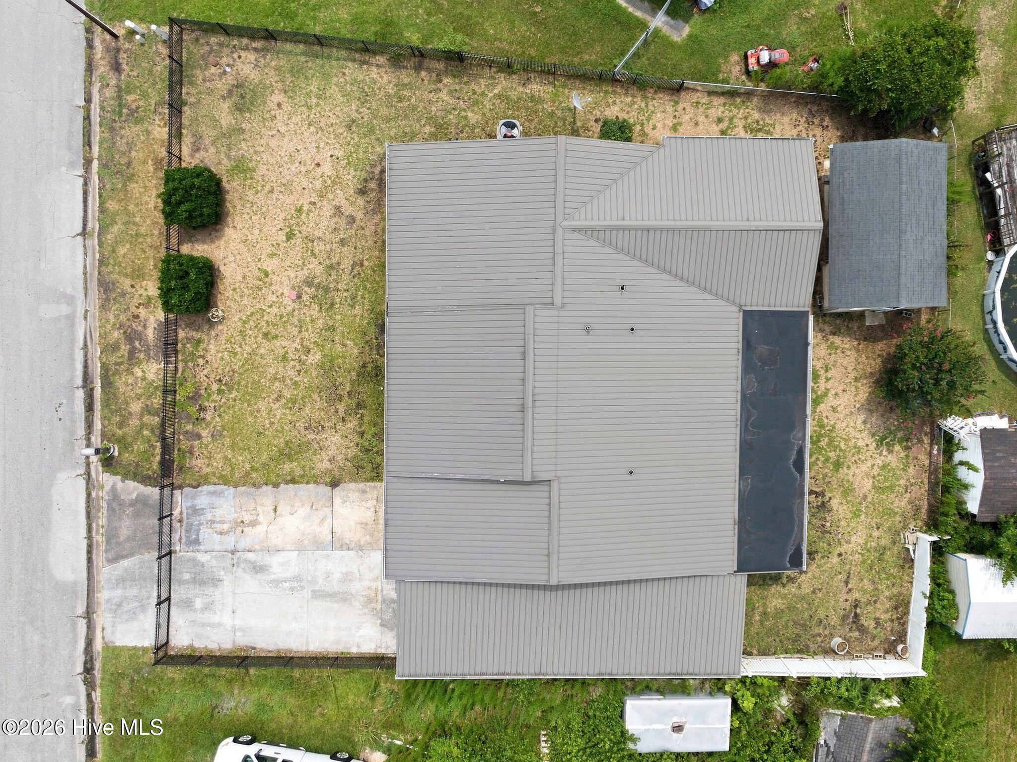 403 Dale Drive Property Photo 16