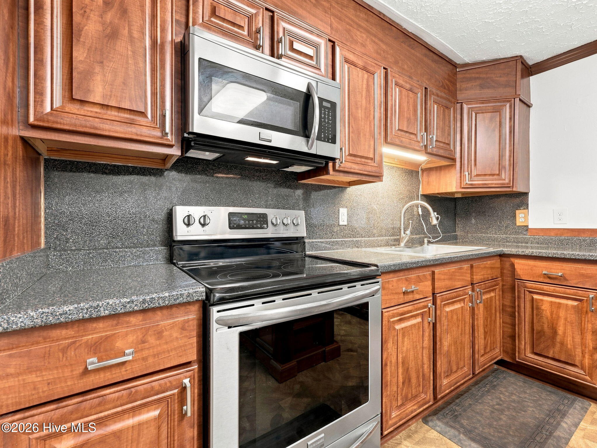 403 Dale Drive Property Photo 21