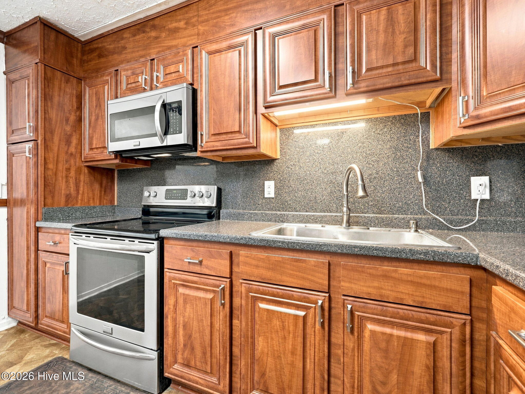 403 Dale Drive Property Photo 25