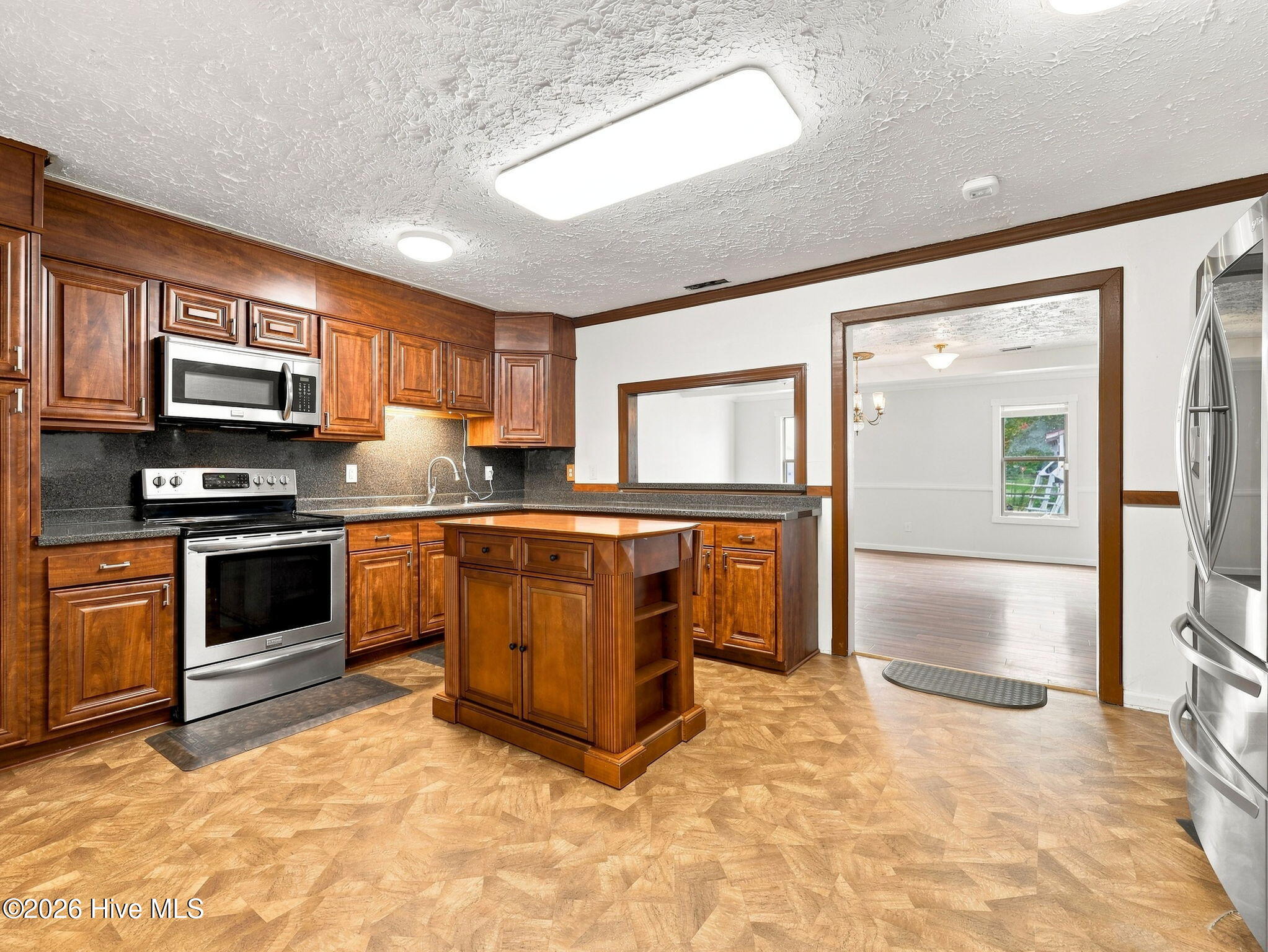 403 Dale Drive Property Photo 26
