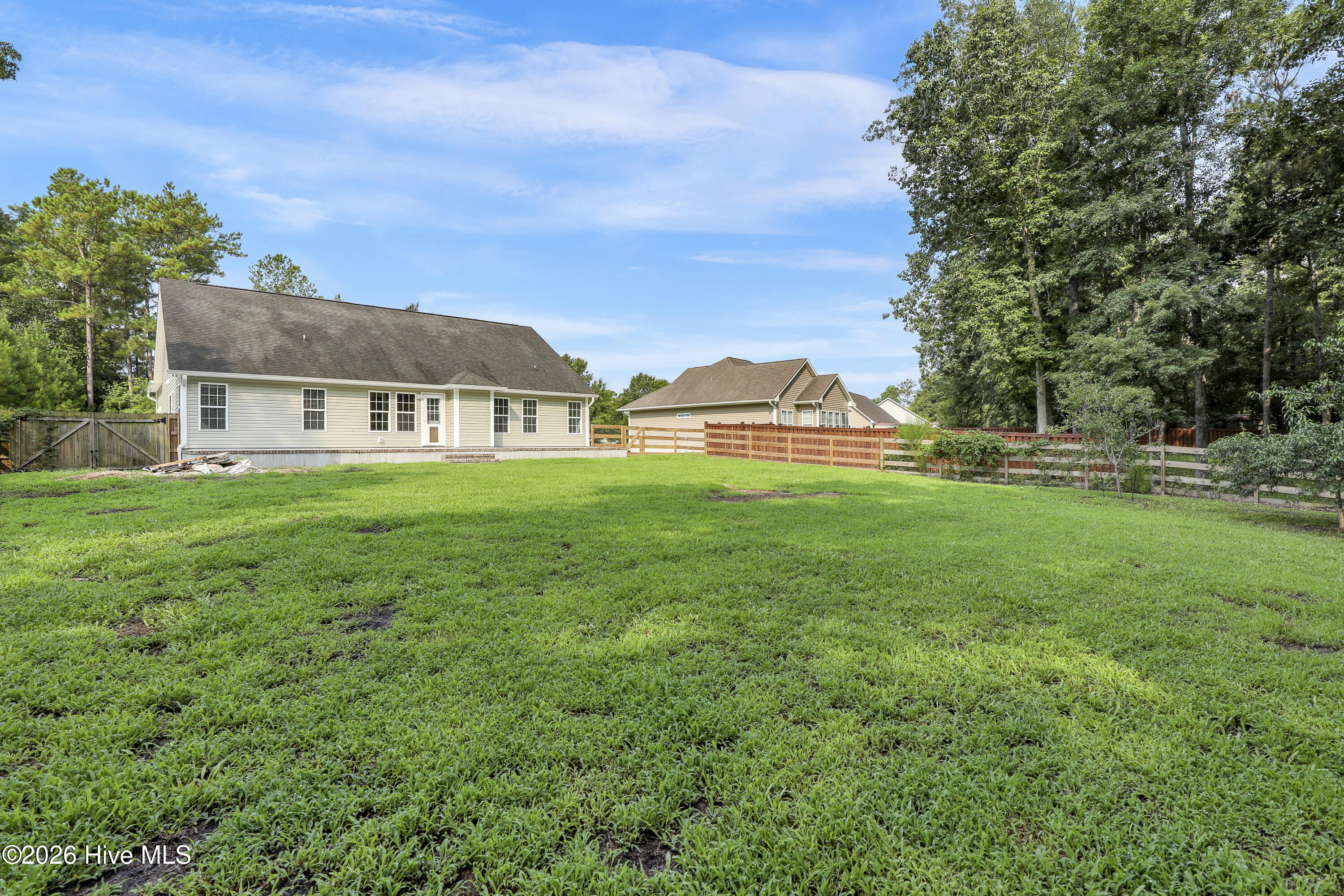 244 Blue Creek Farms Drive Property Photo 2