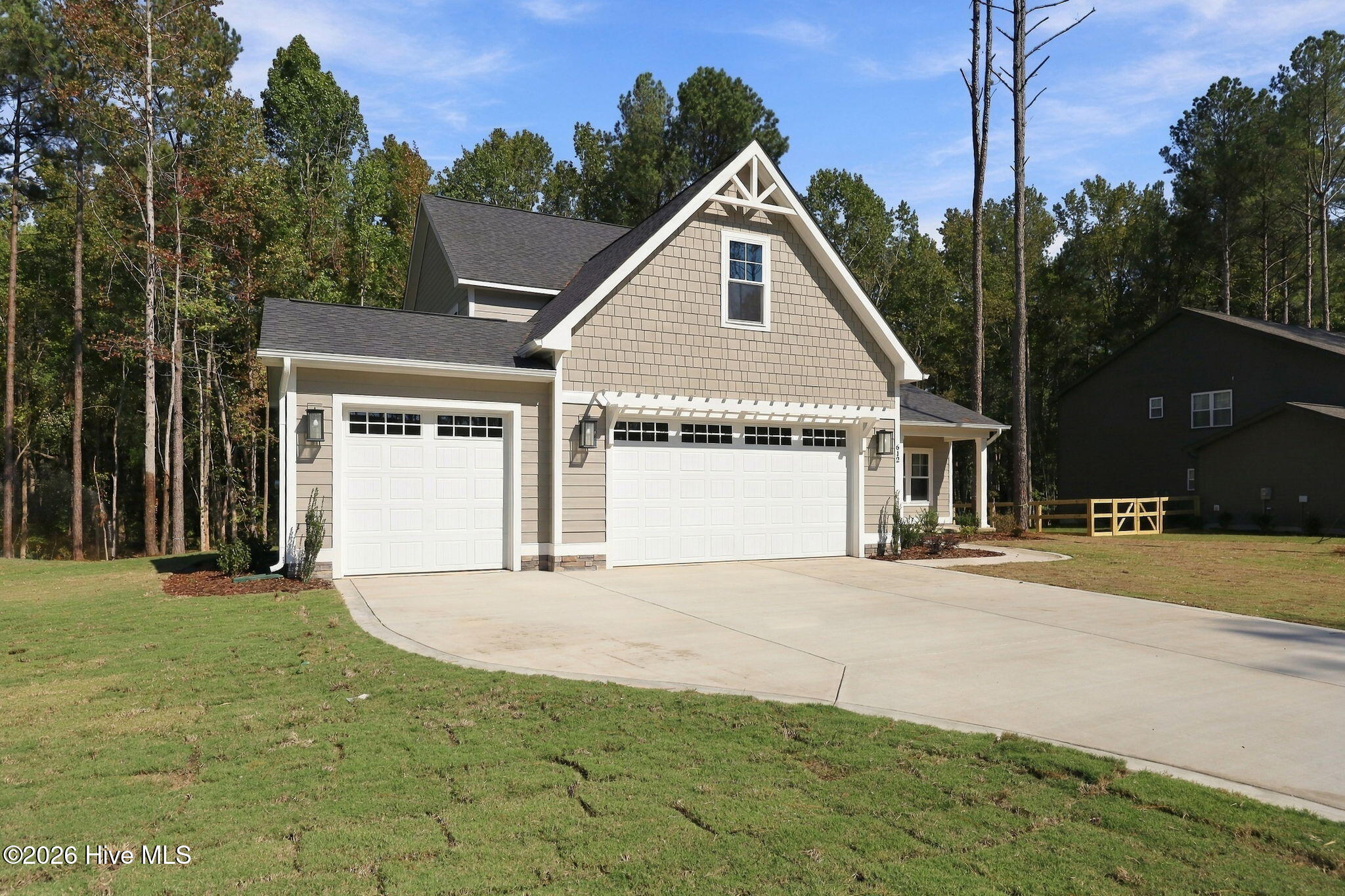 612 Gregory Street Property Photo 4