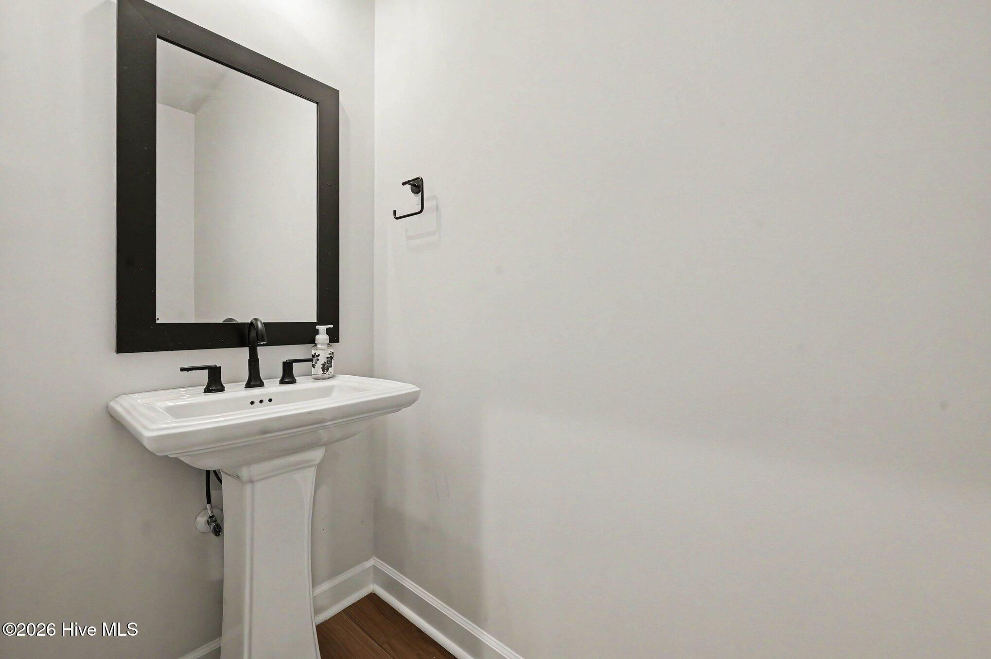 7821 Sofiana Avenue Property Photo 11