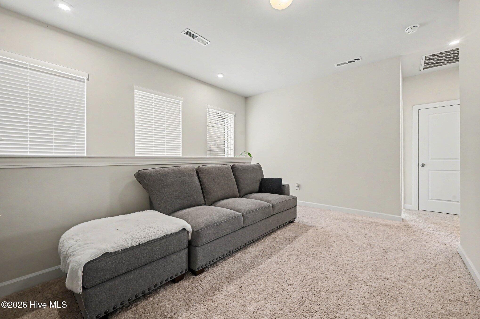 7821 Sofiana Avenue Property Photo 18