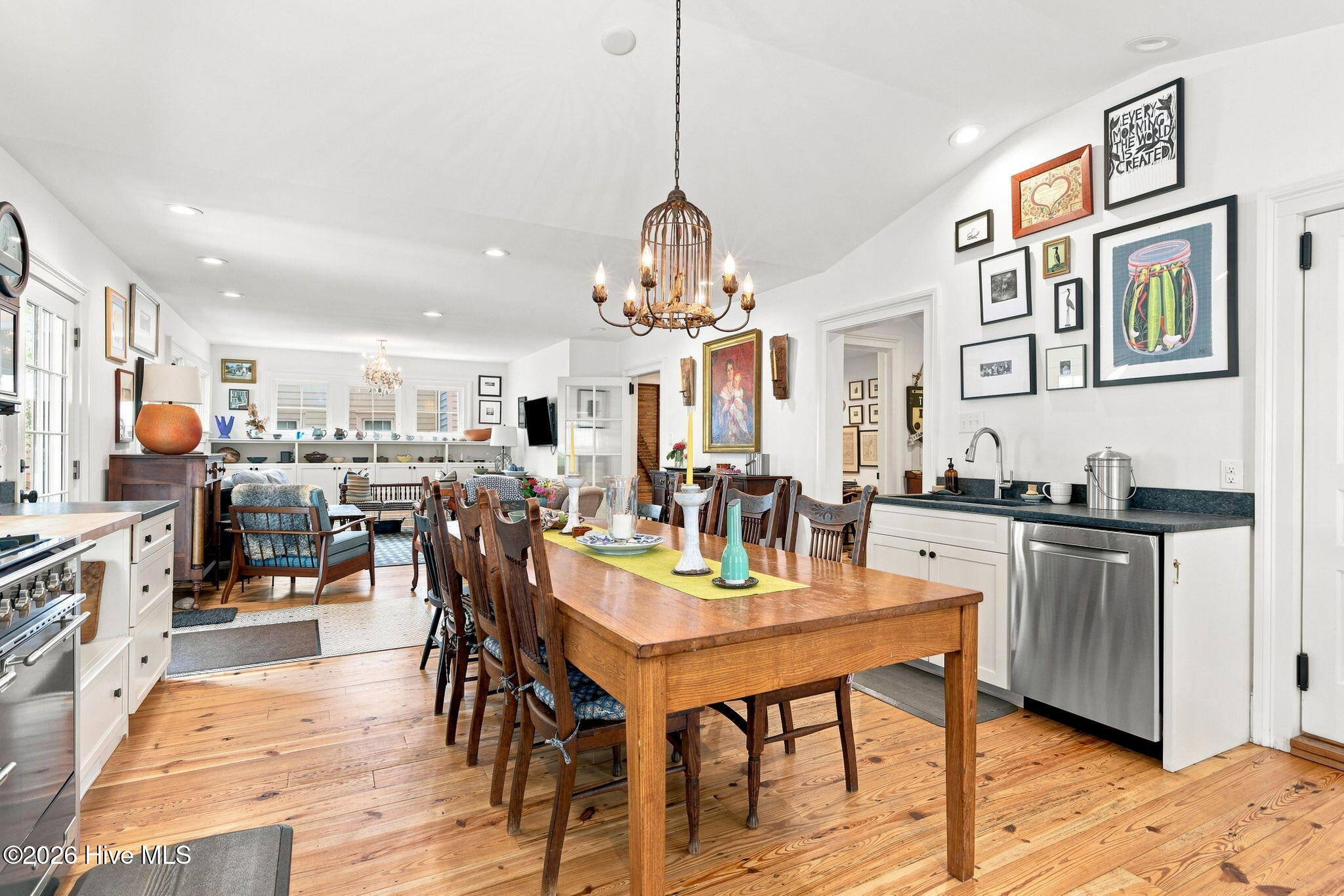 120 Moore Street Property Photo 11