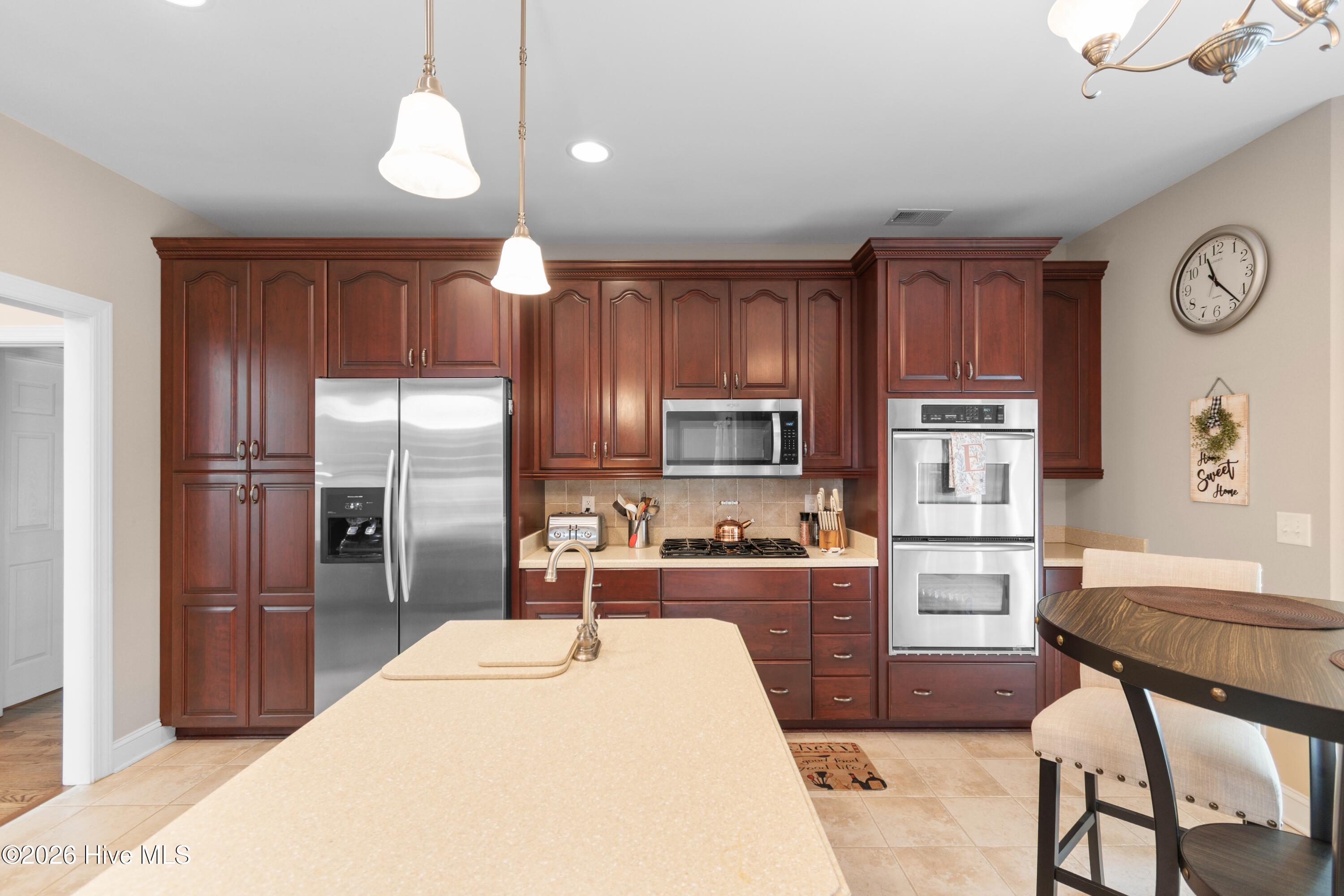 8865 Smithfield Drive Nw Property Photo 7