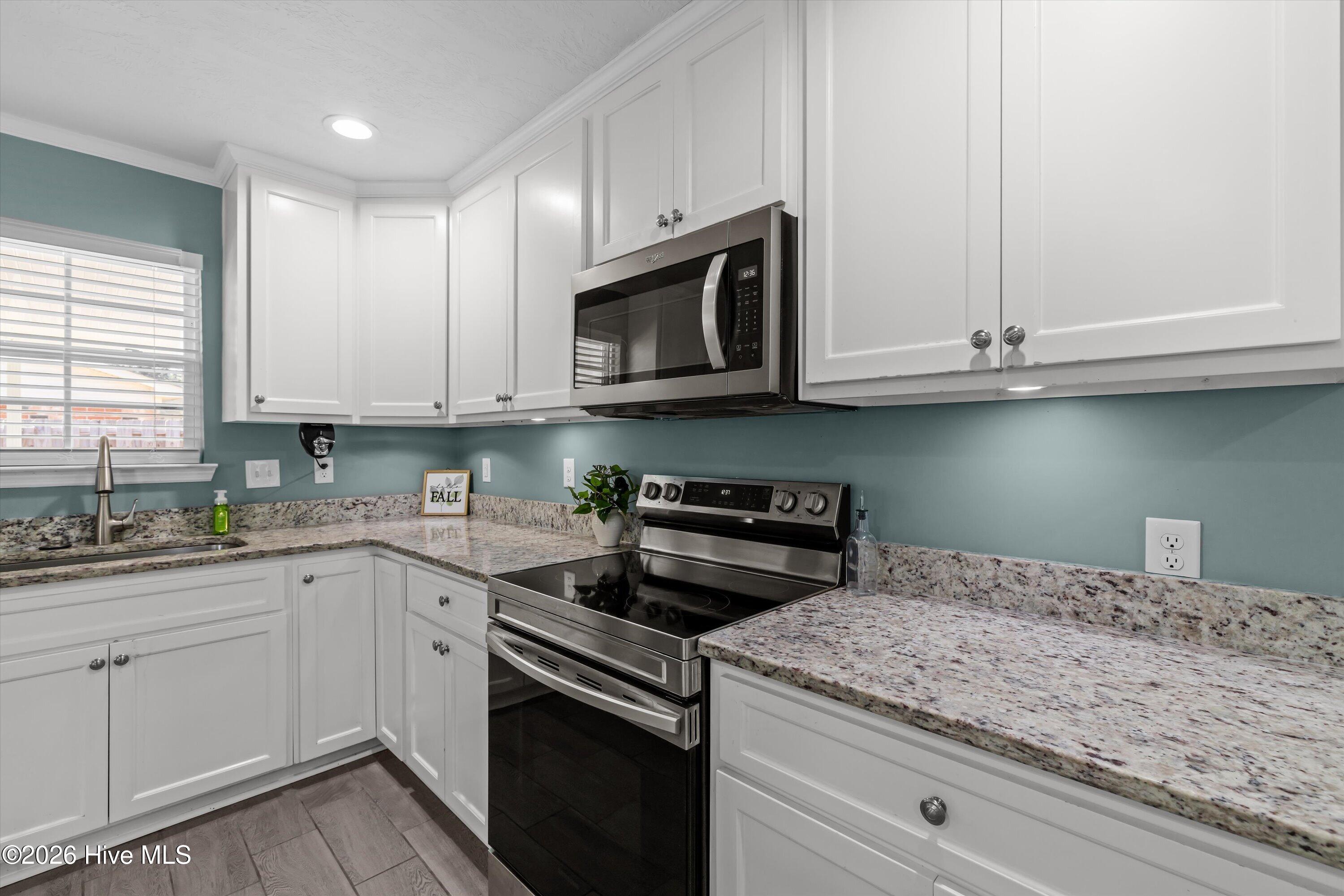 606 Merrymont Drive Property Photo 10