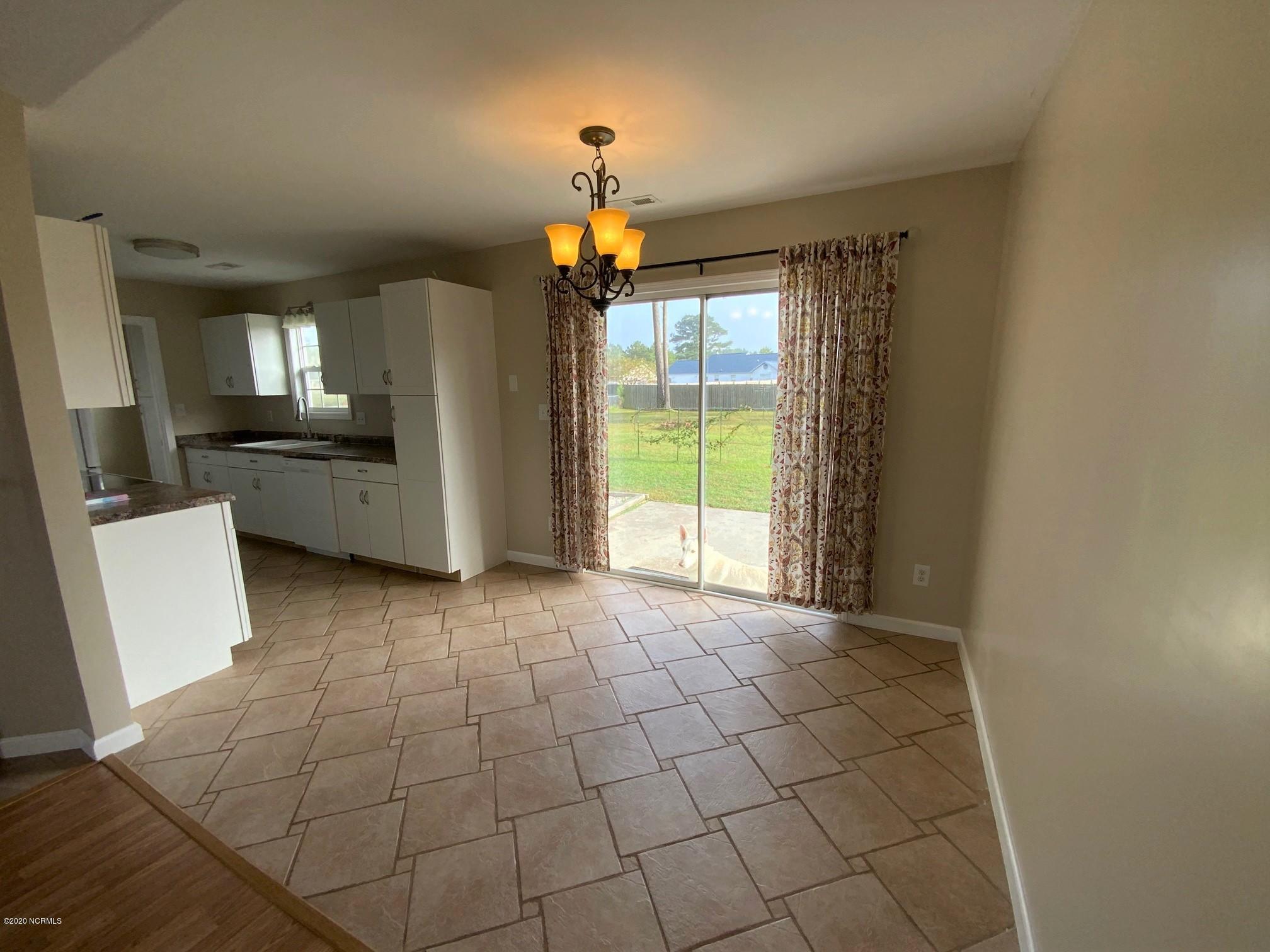 205 Zachary Lane Property Photo 6