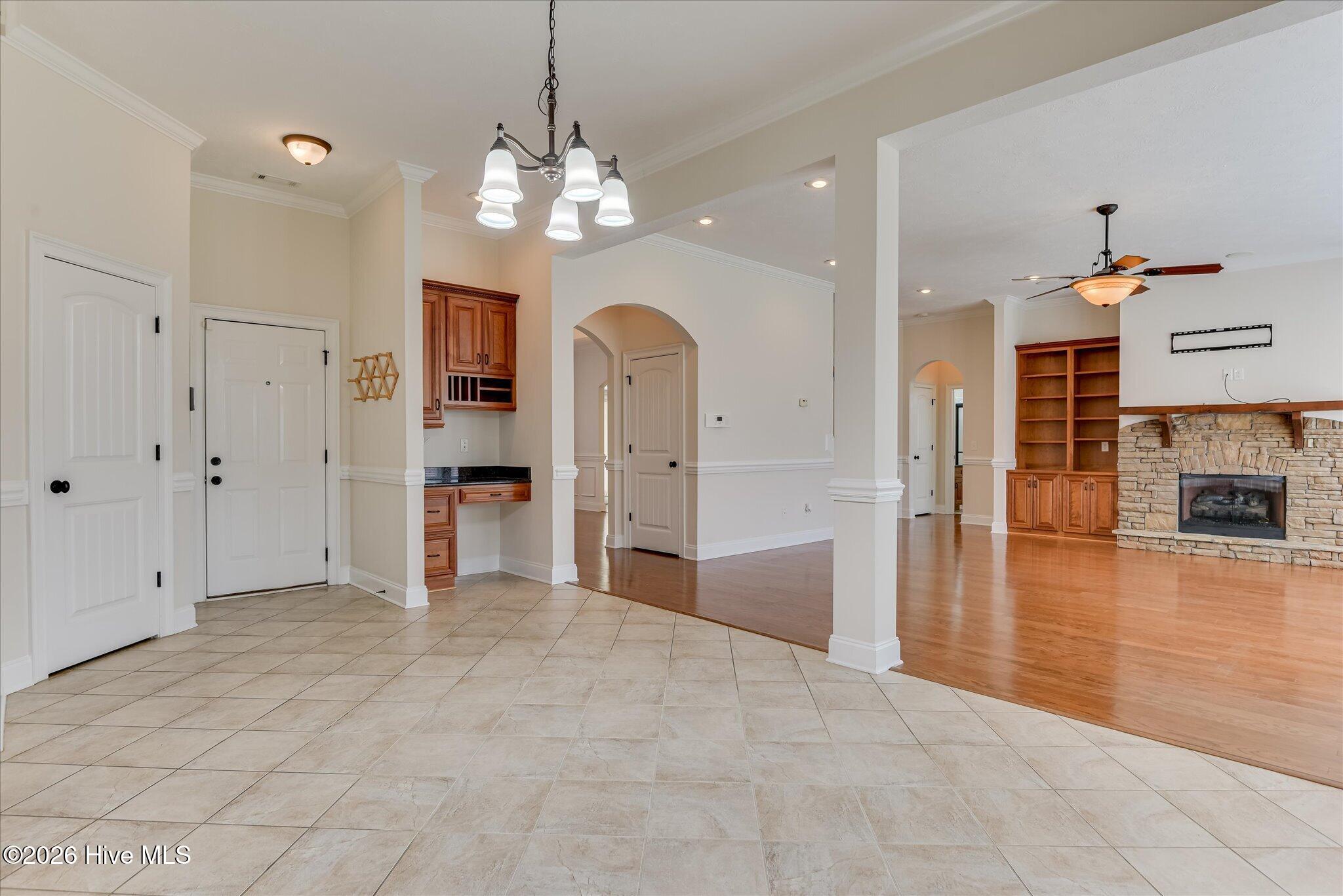 1016 Winding Trail Property Photo 13