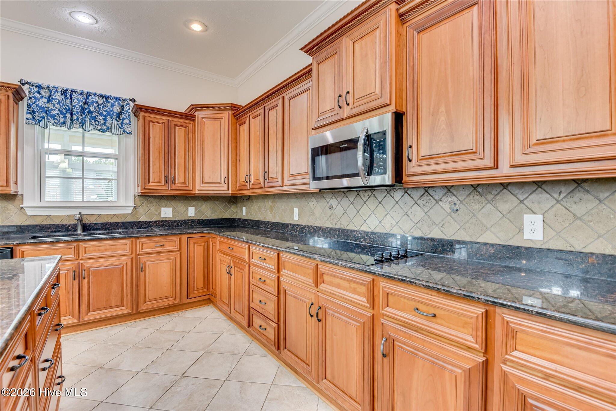 1016 Winding Trail Property Photo 17