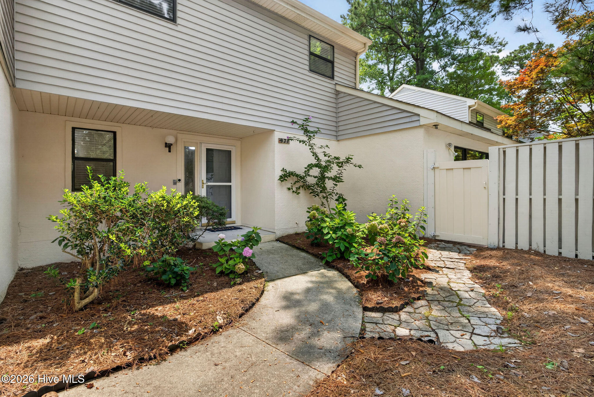 971 Birch Creek Drive Property Photo 4
