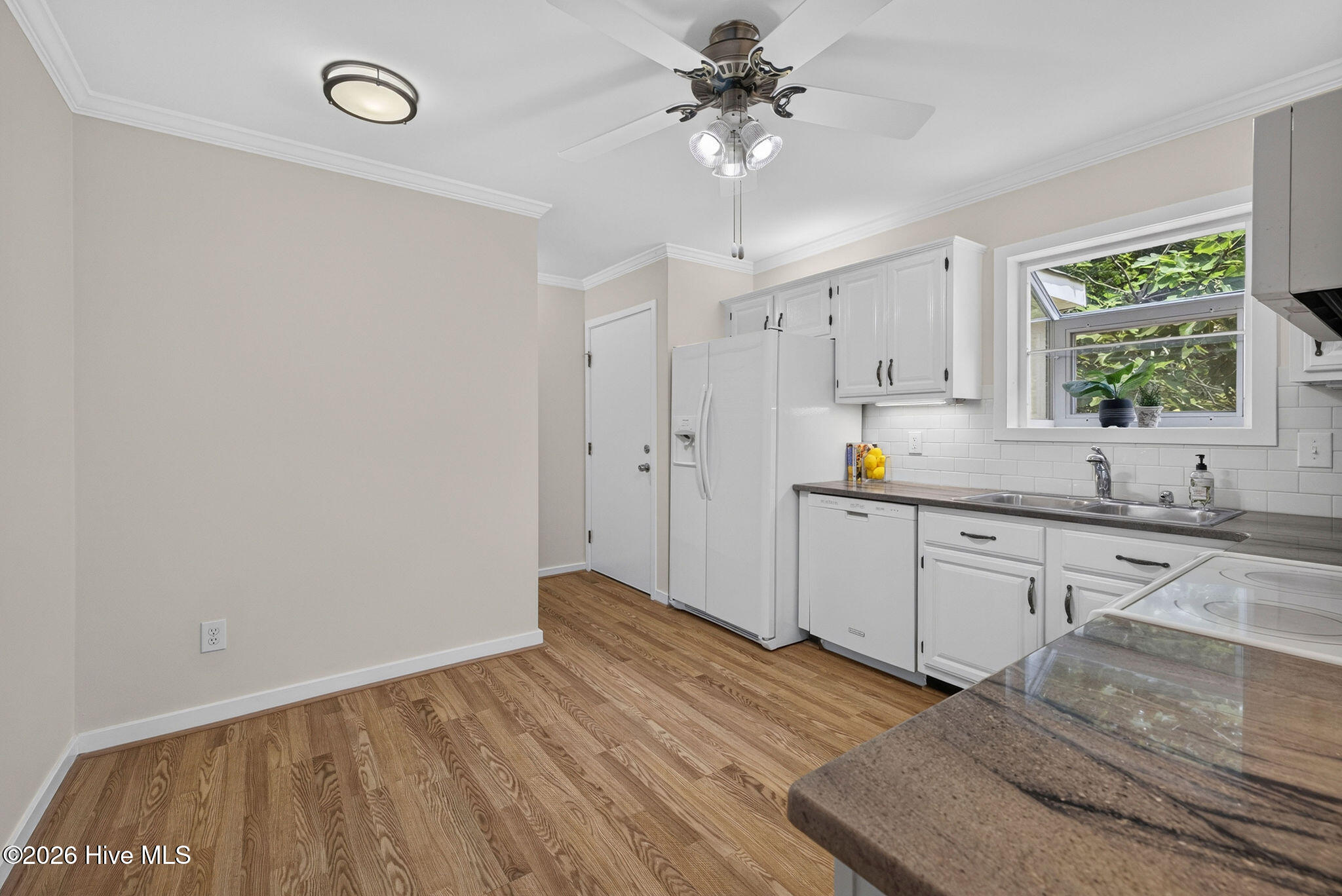 971 Birch Creek Drive Property Photo 16