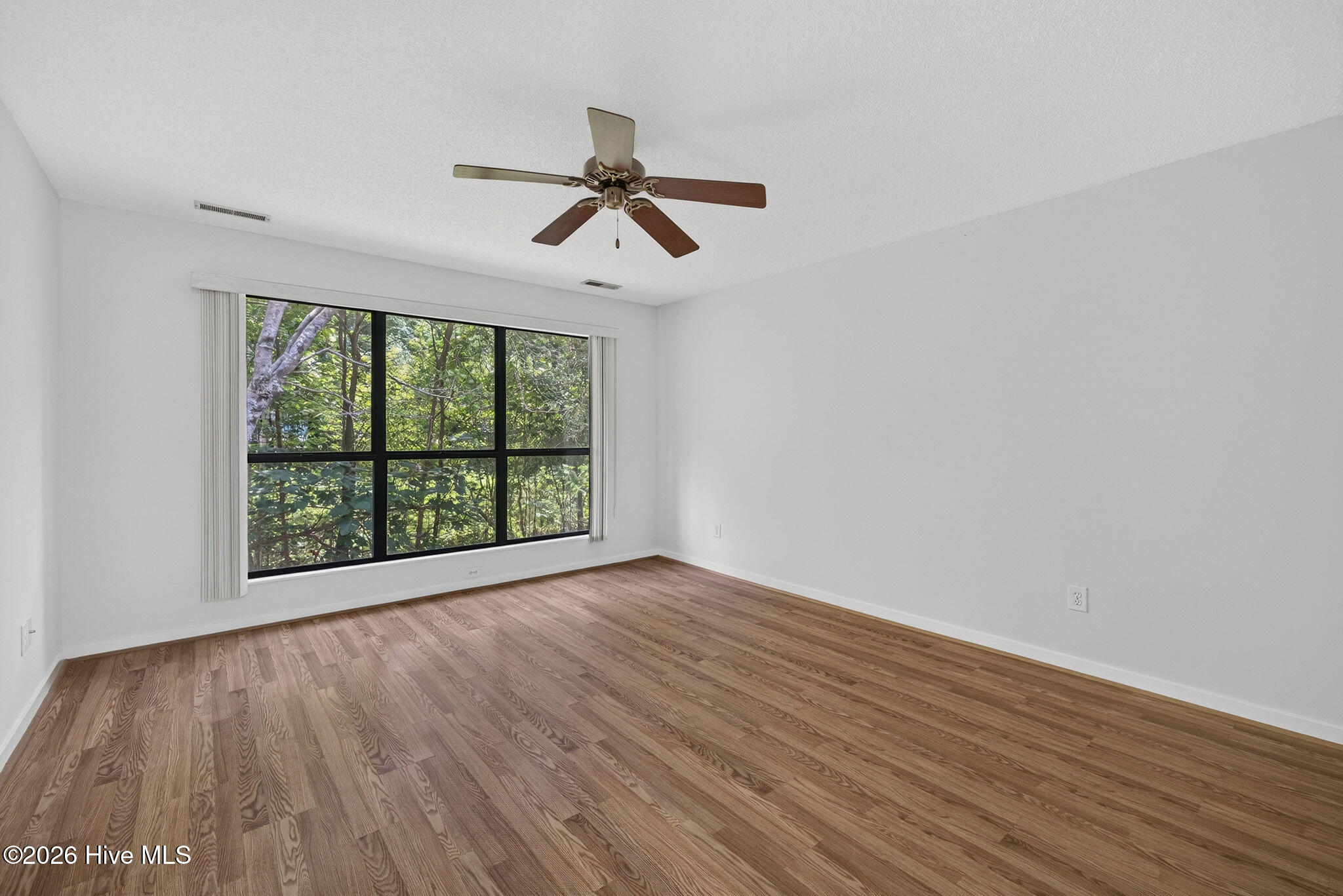 971 Birch Creek Drive Property Photo 22