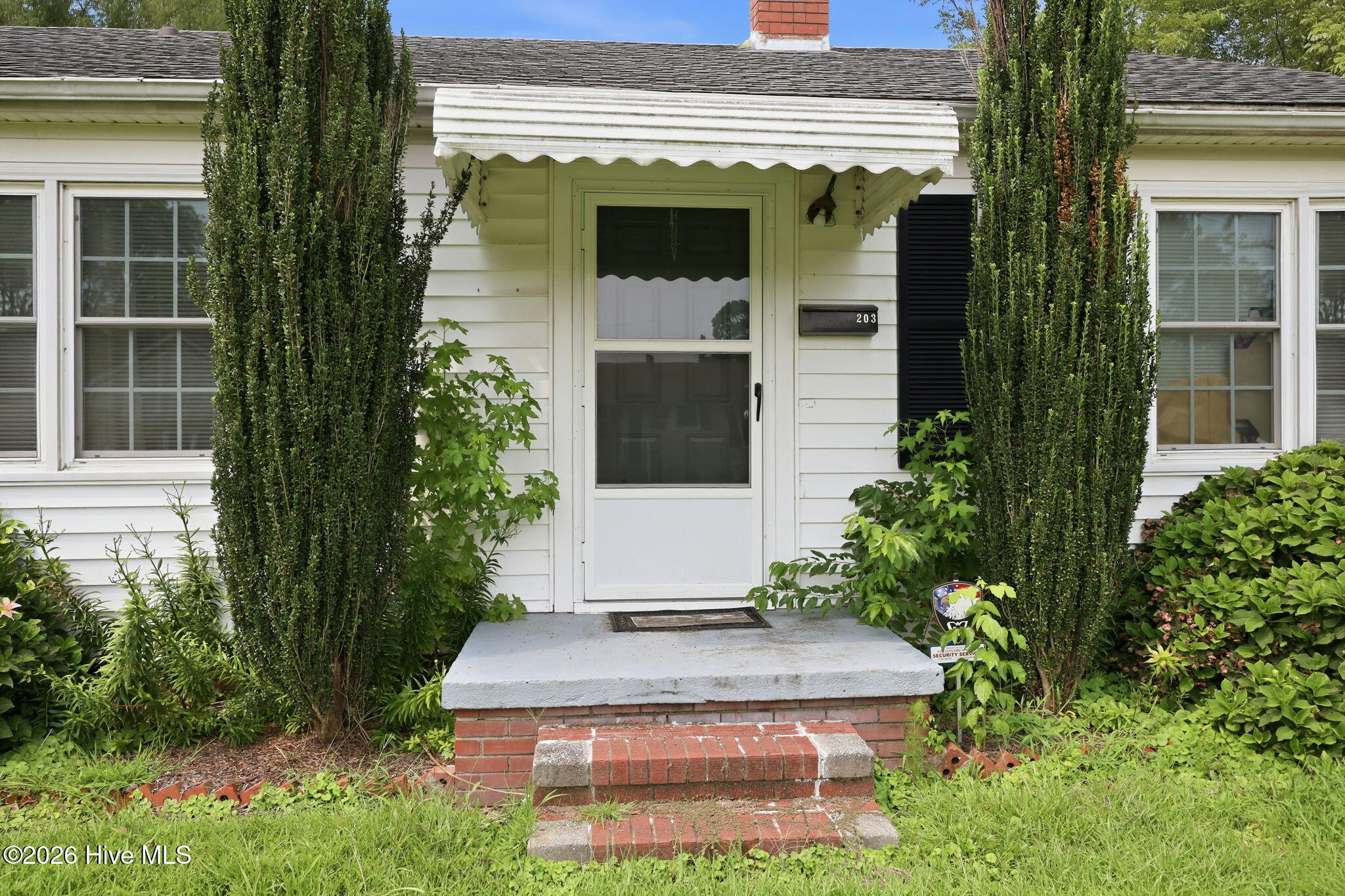 203 Fairview Street Property Photo 3