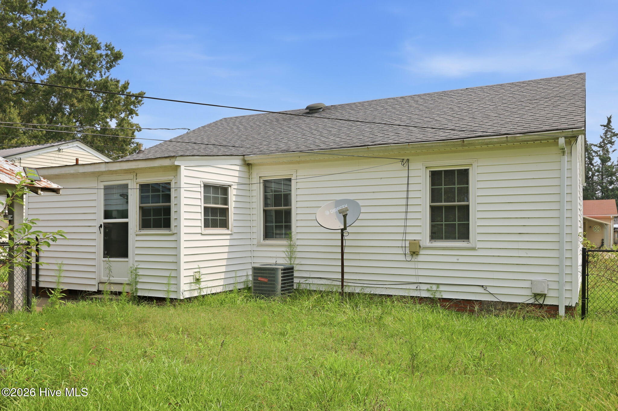 203 Fairview Street Property Photo 27