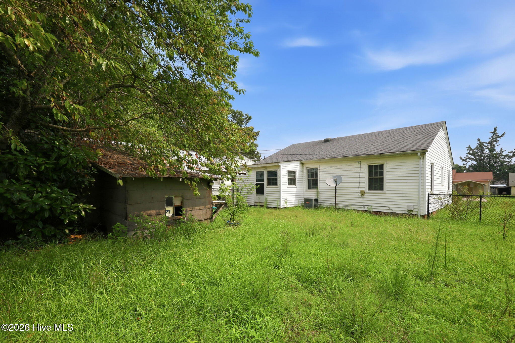 203 Fairview Street Property Photo 31