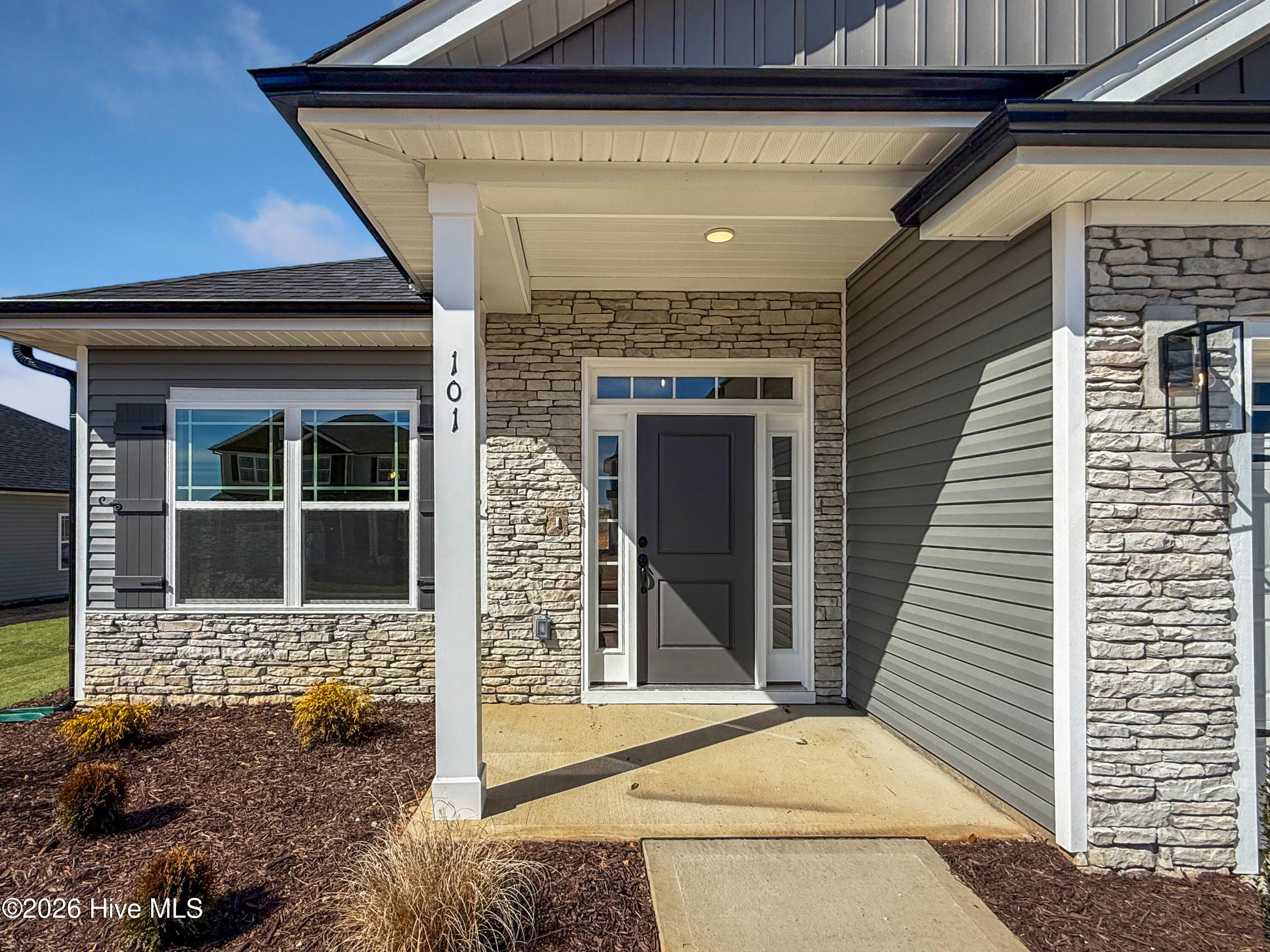 421 Whitetail Way Property Photo 4