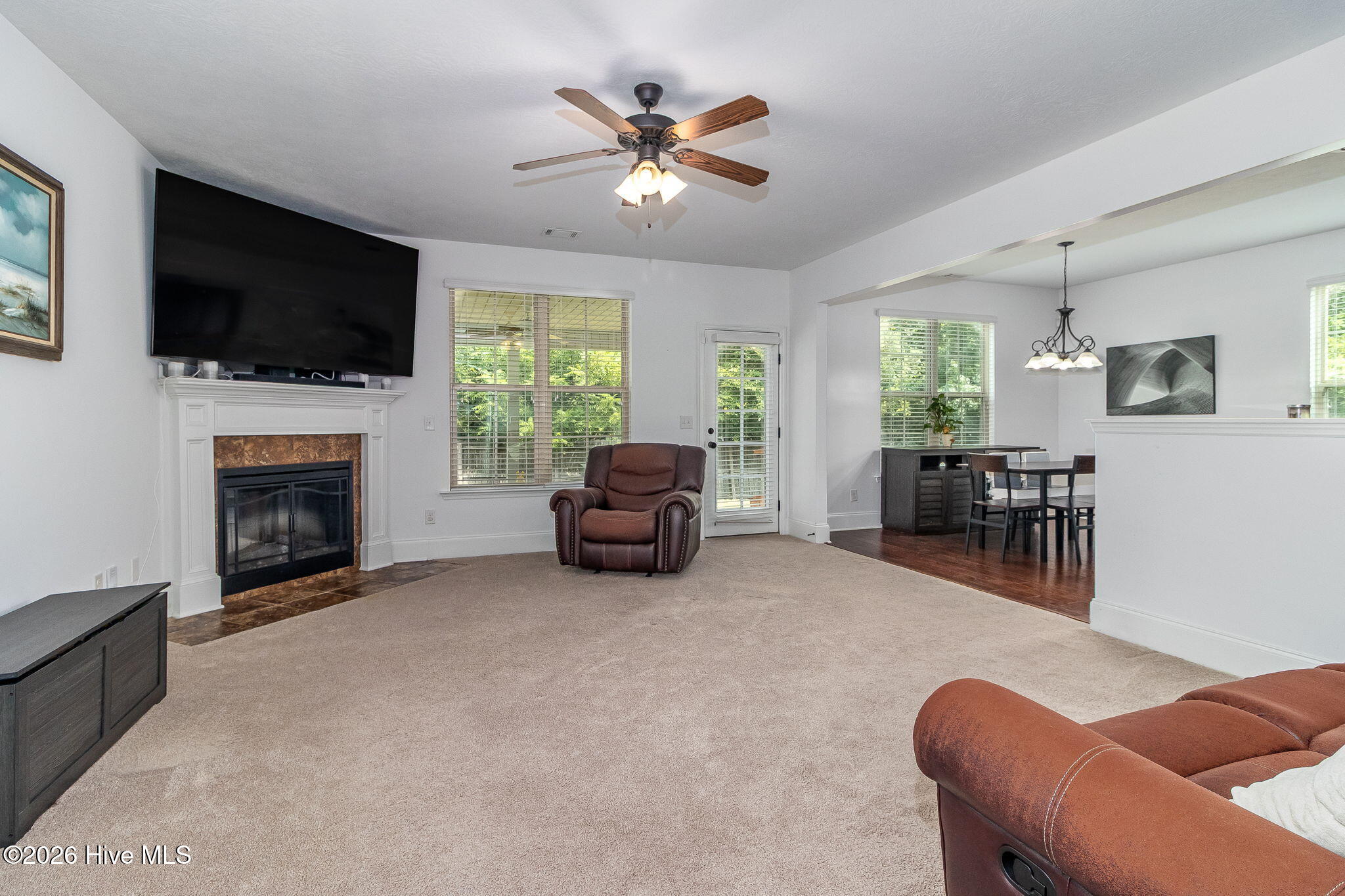 1628 Cedar Hill Drive Property Photo 5