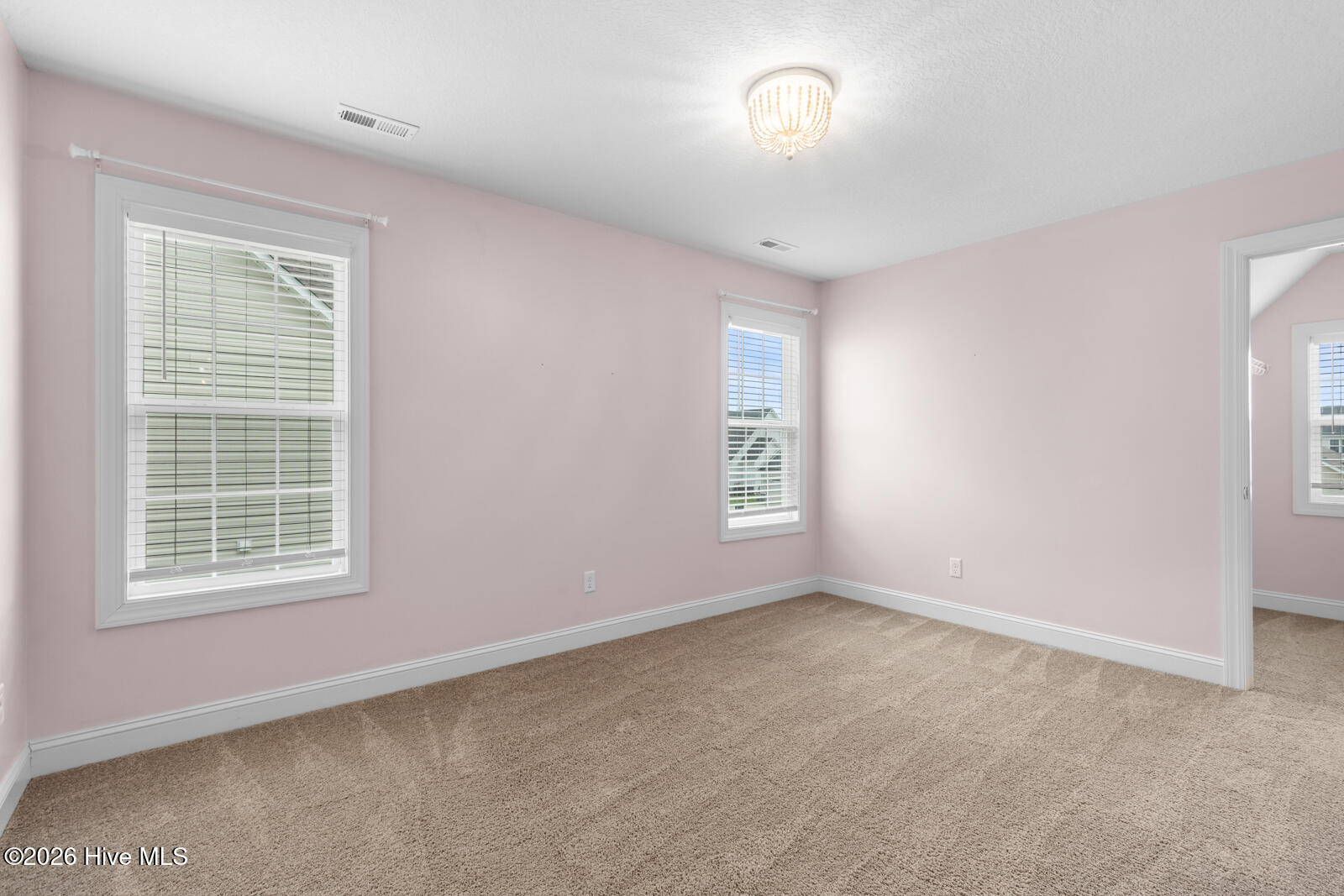 451 Worsley Way Property Photo 33