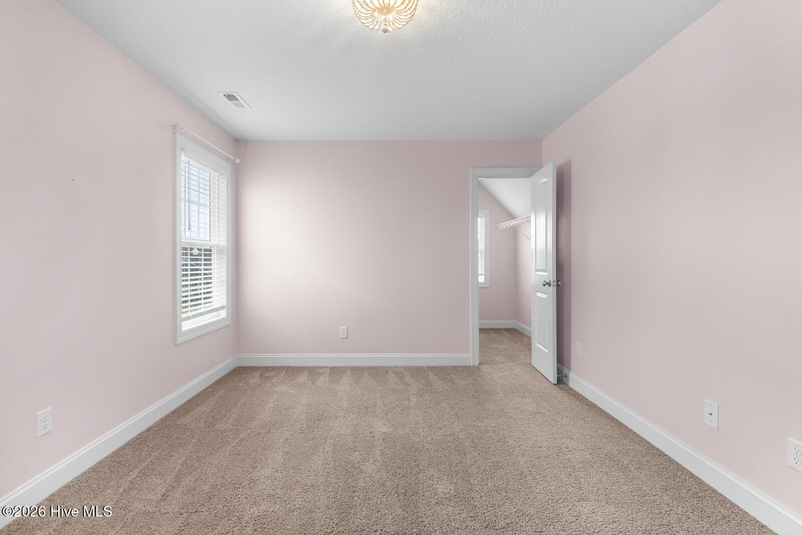 451 Worsley Way Property Photo 34