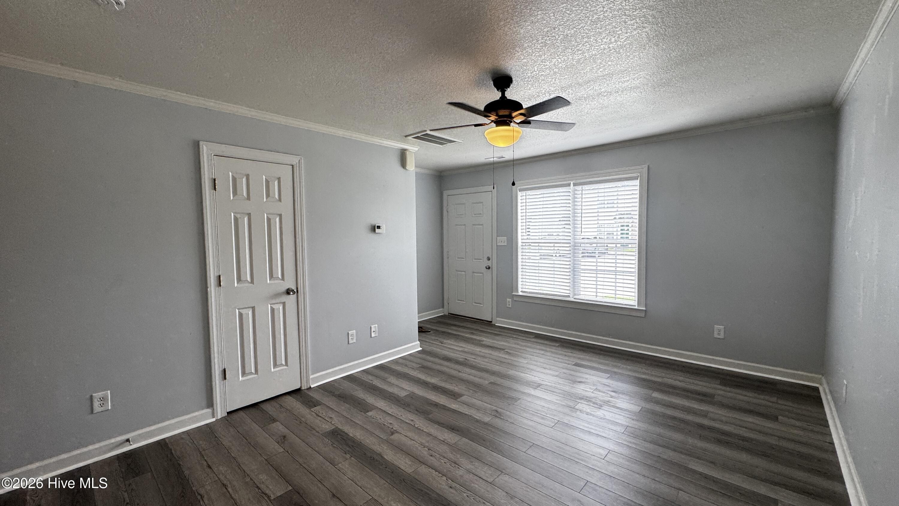 101 Bridgewood Drive Property Photo 3