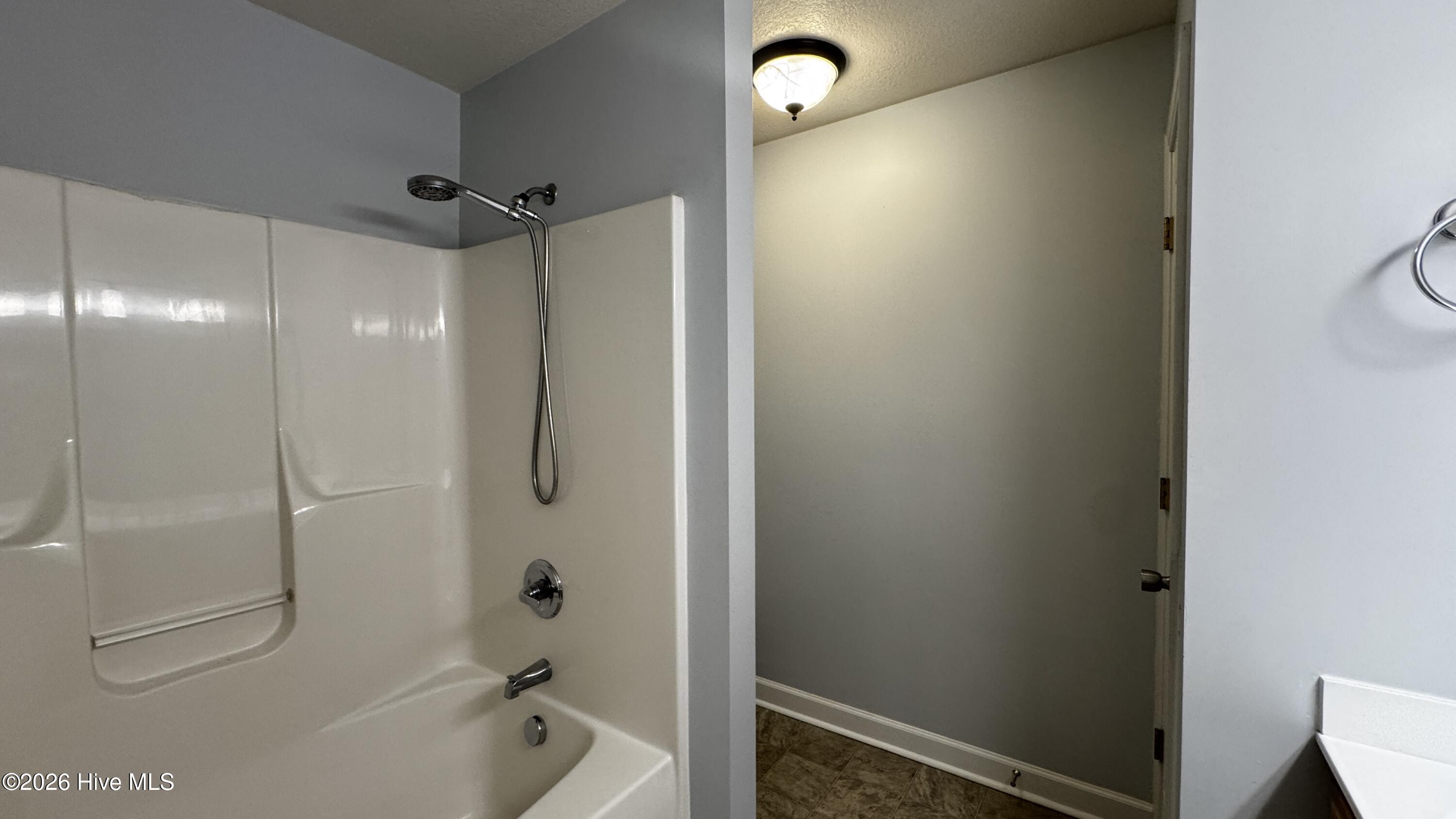 101 Bridgewood Drive Property Photo 12