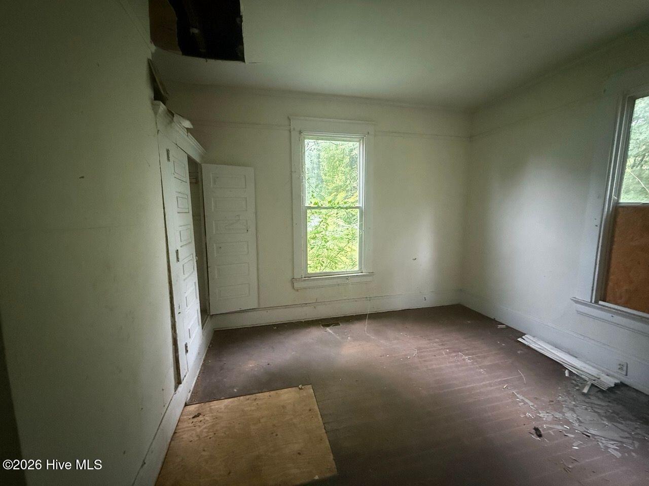 1010 Sunset Avenue Property Photo 5