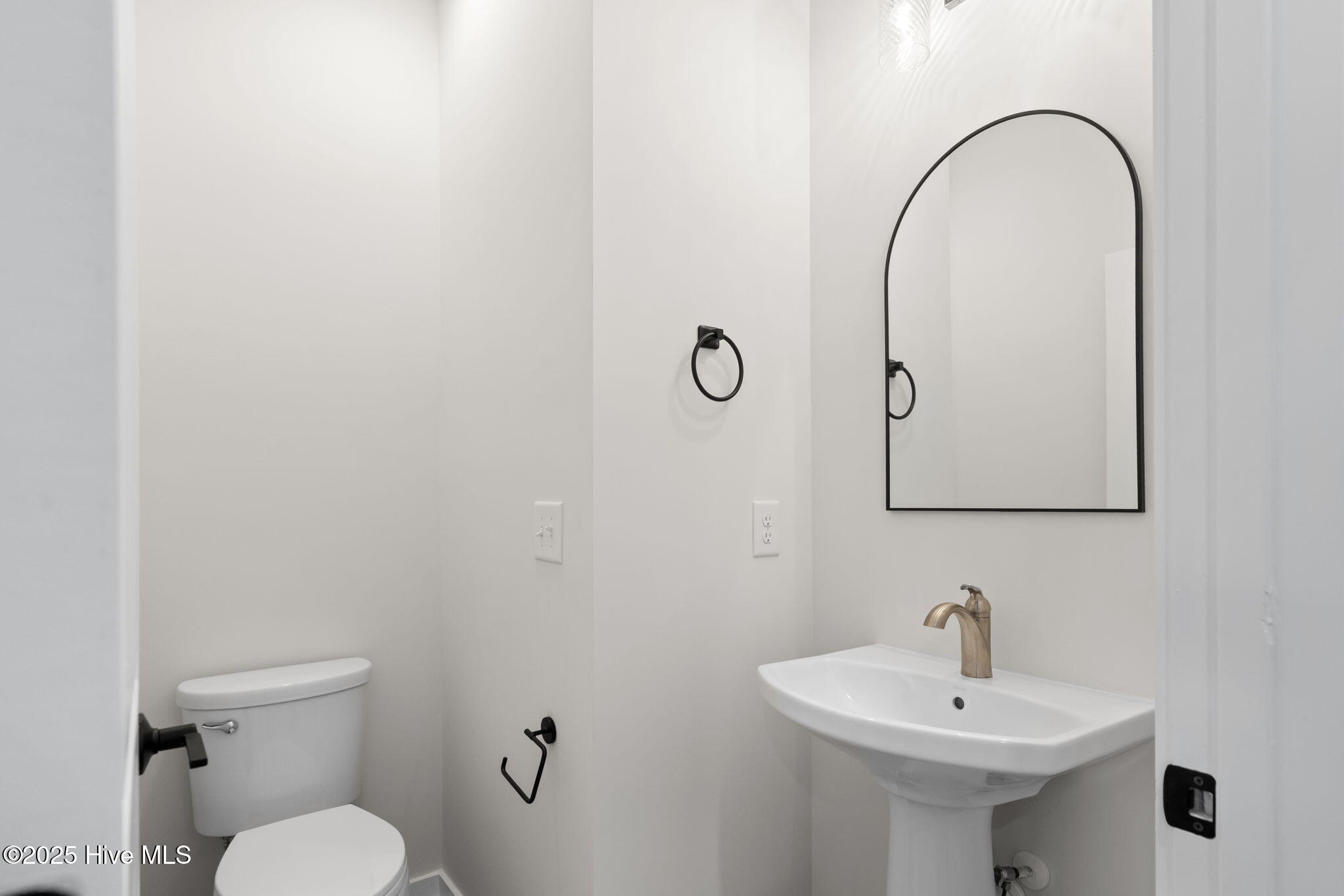 205 Cameron Avenue Property Photo 14
