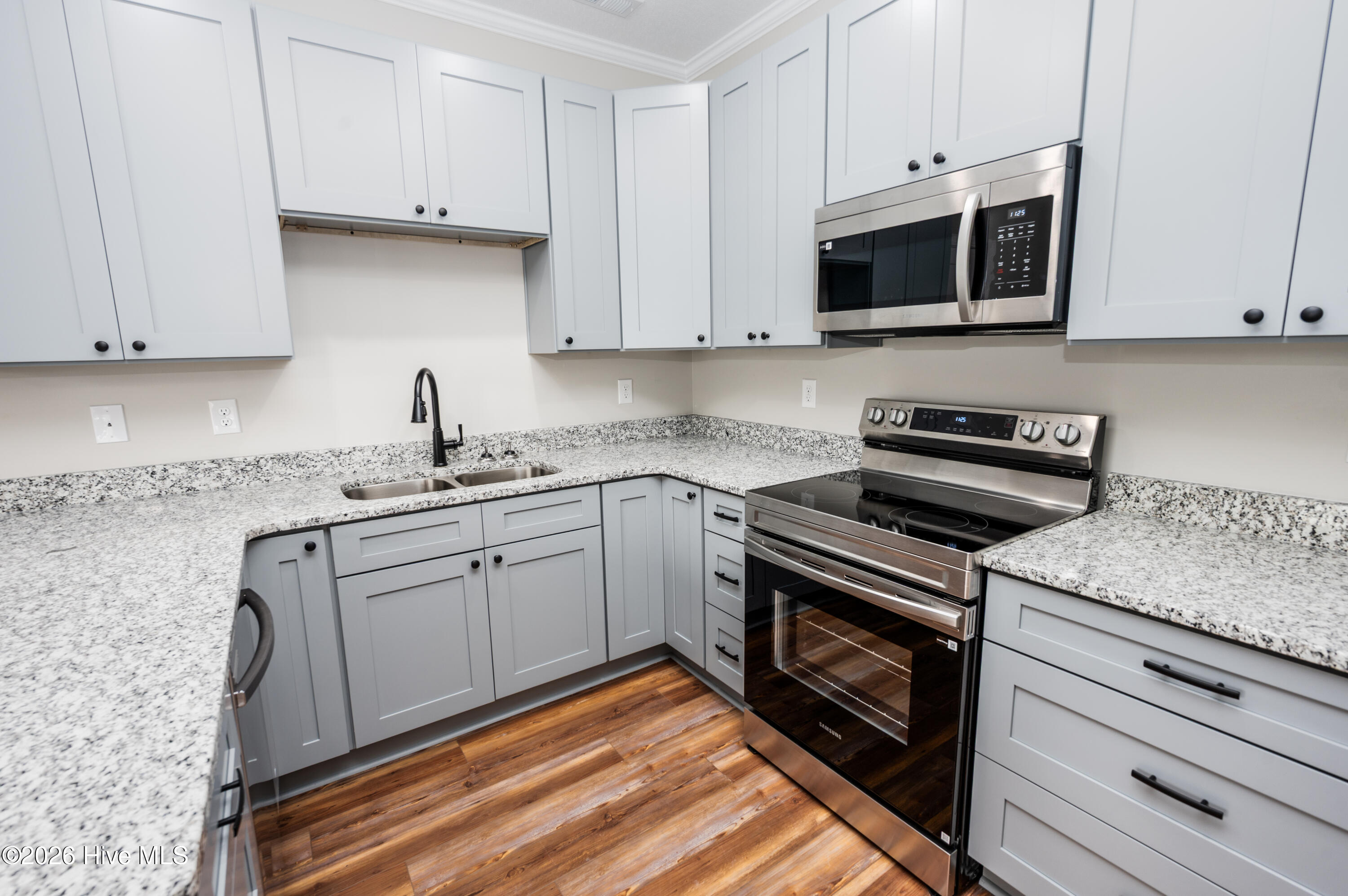 132 Macdonald Boulevard Property Photo 8