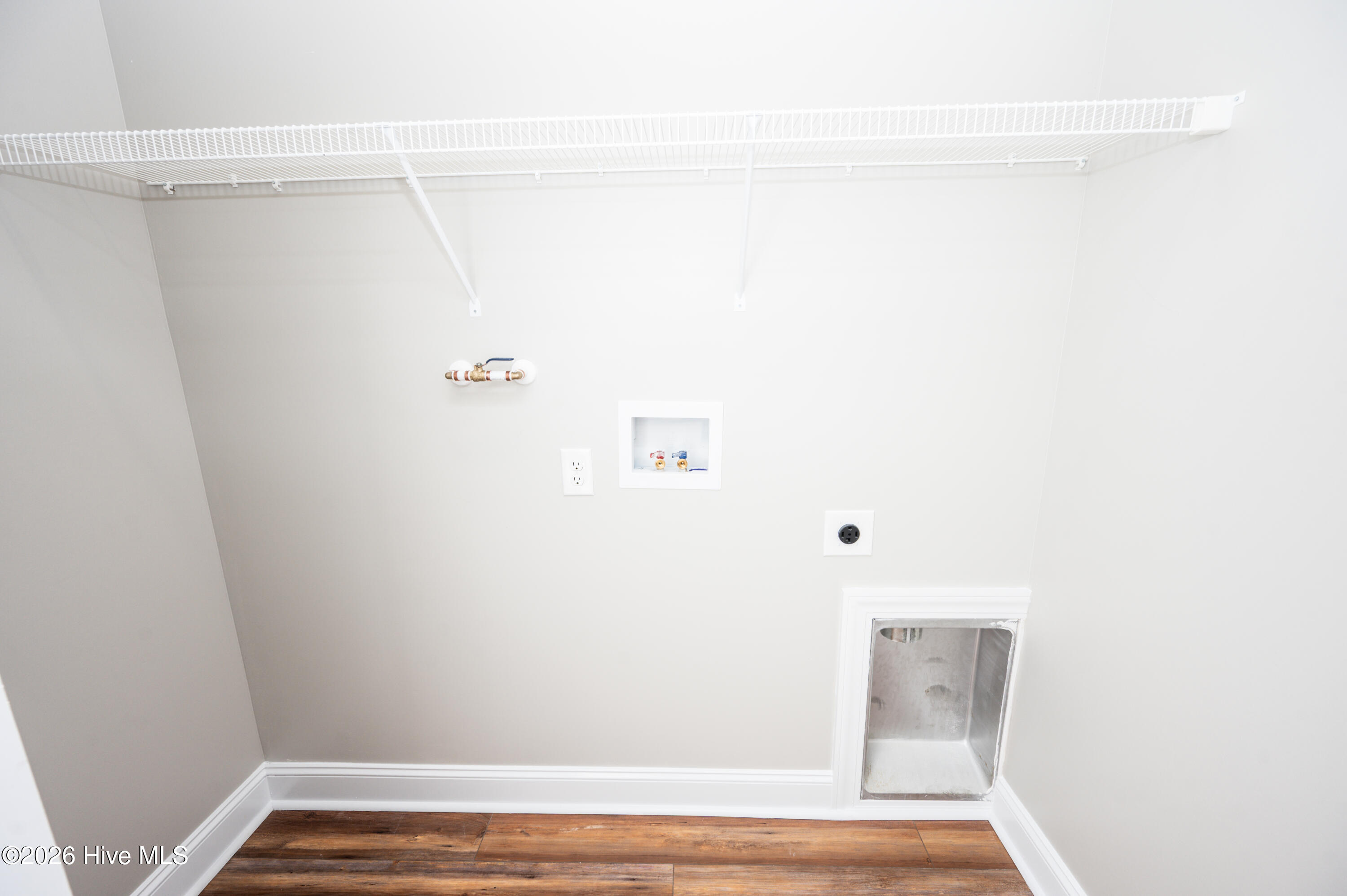 132 Macdonald Boulevard Property Photo 16