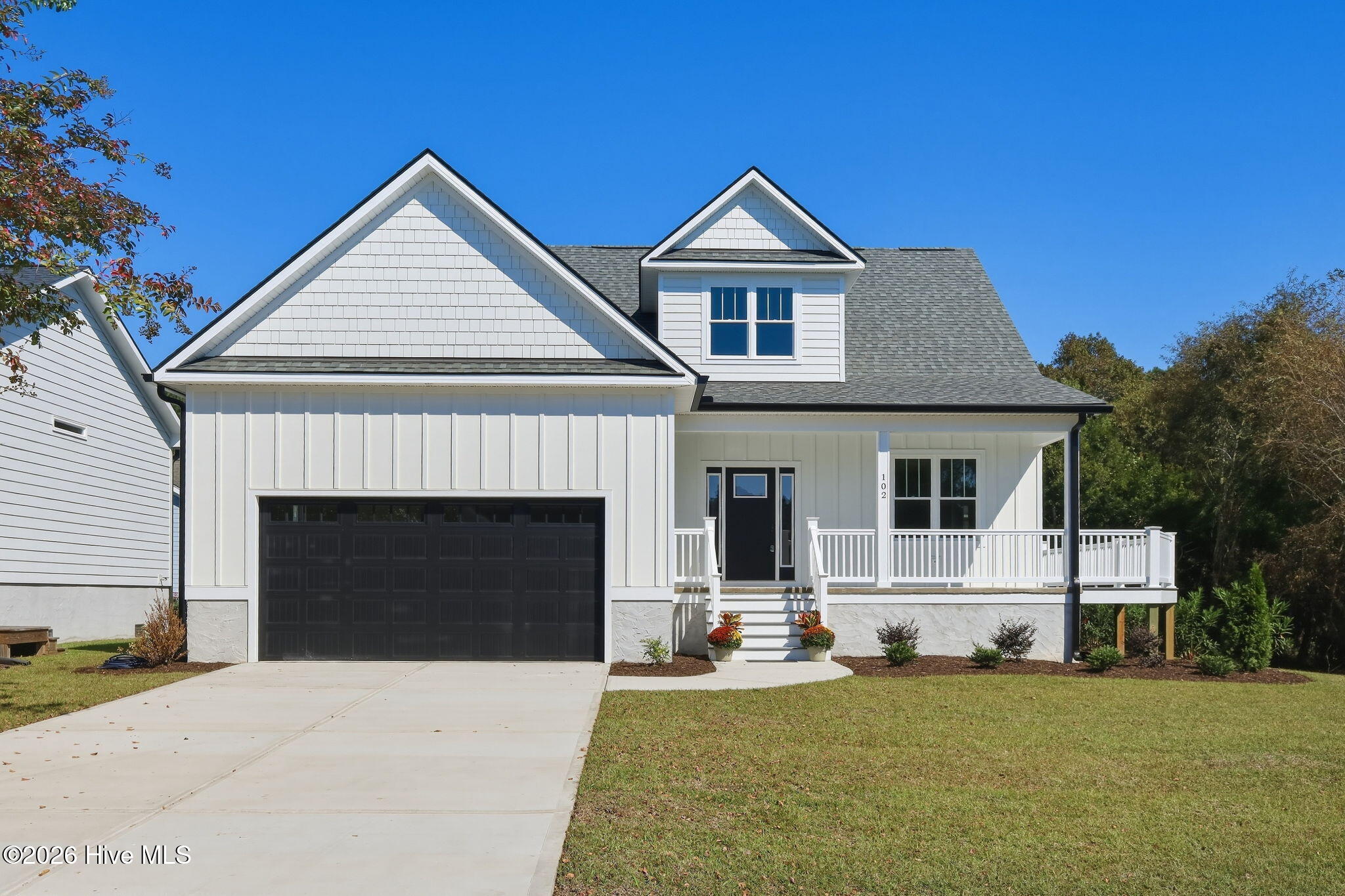 102 N River Club Drive Property Photo 1