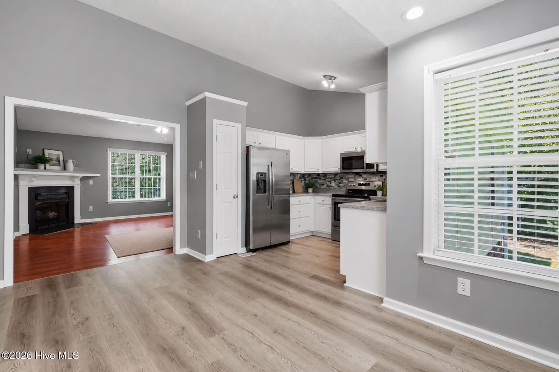 130 Walton Circle Property Photo 14