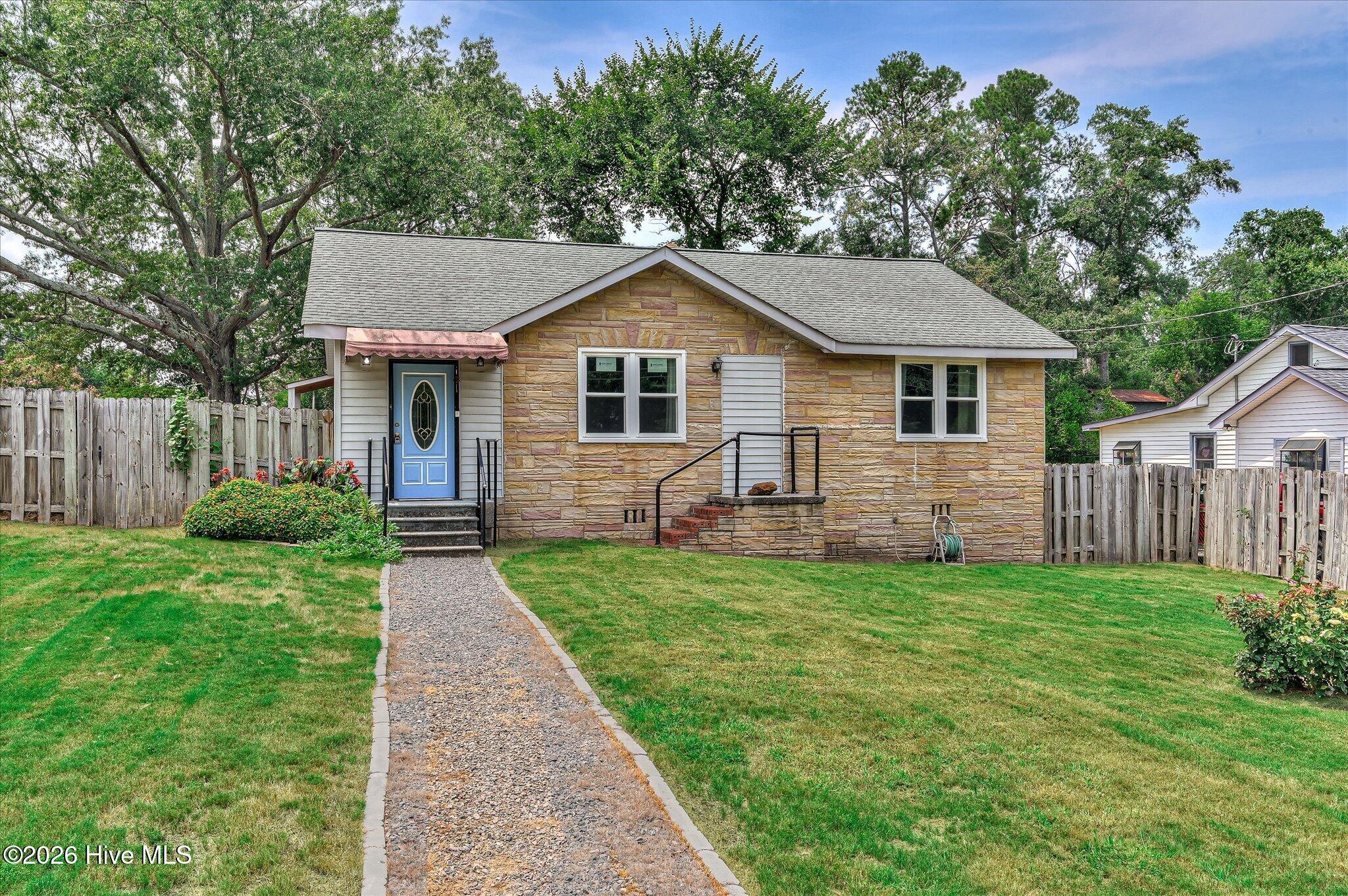 2721 Fleming Drive Property Photo 2
