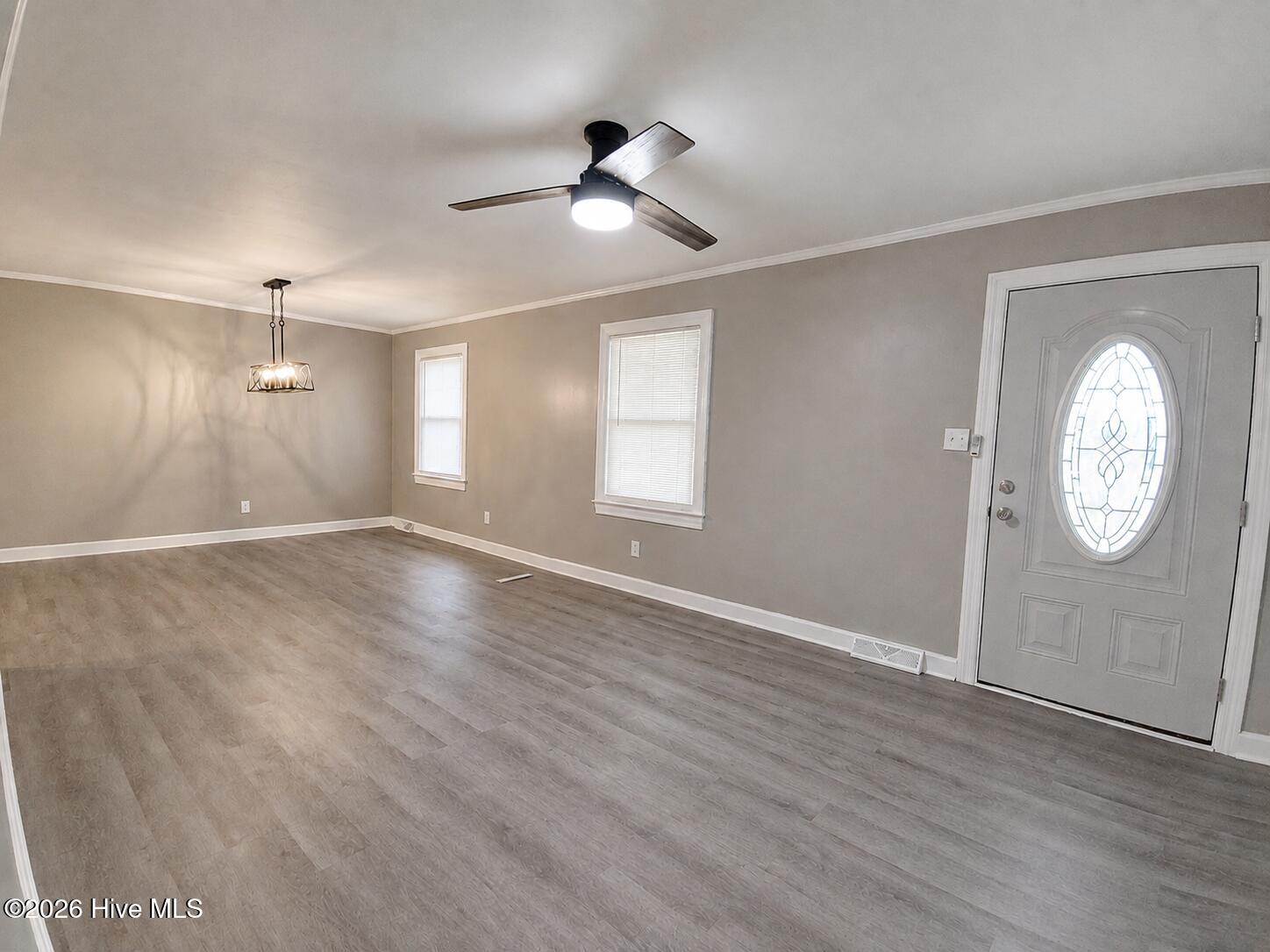 2576 Forrest Drive Property Photo 3