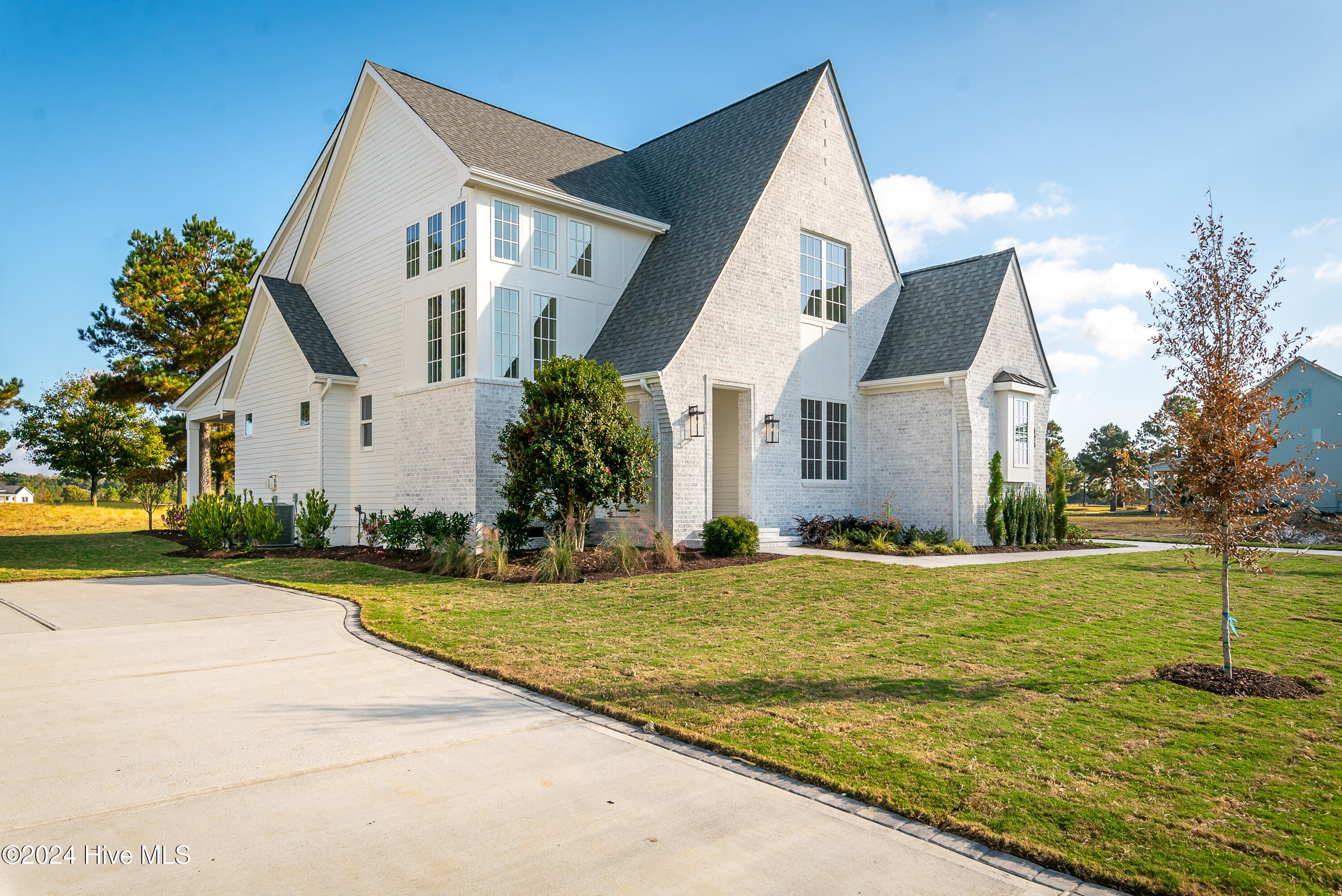 124 Pine Tree Point Property Photo 4