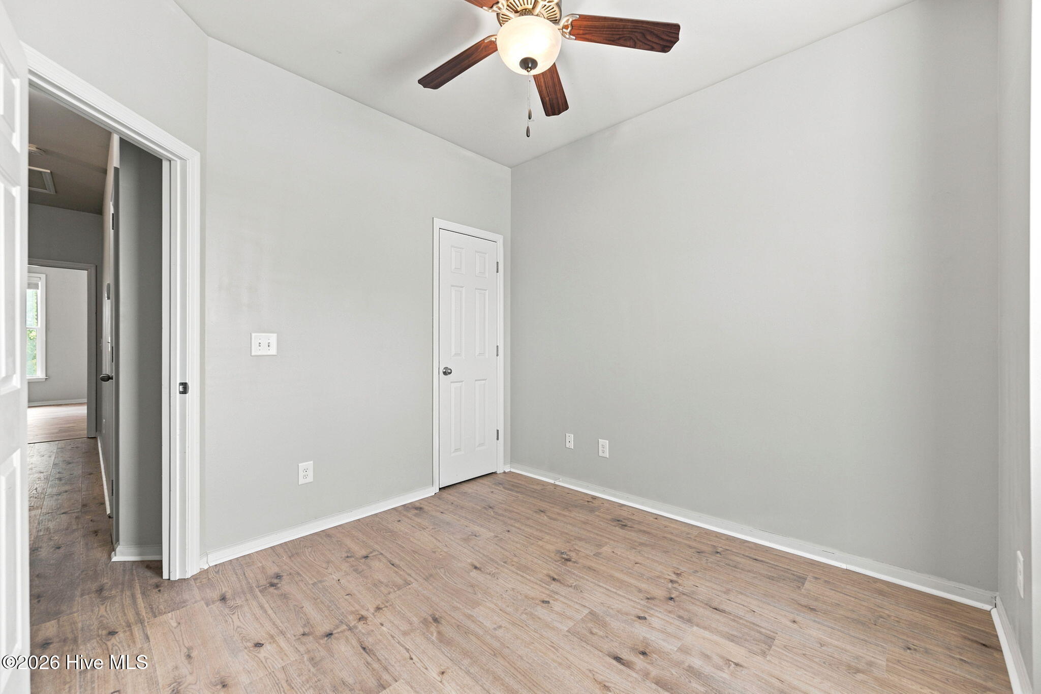 404 Glenhaven Lane Property Photo 35