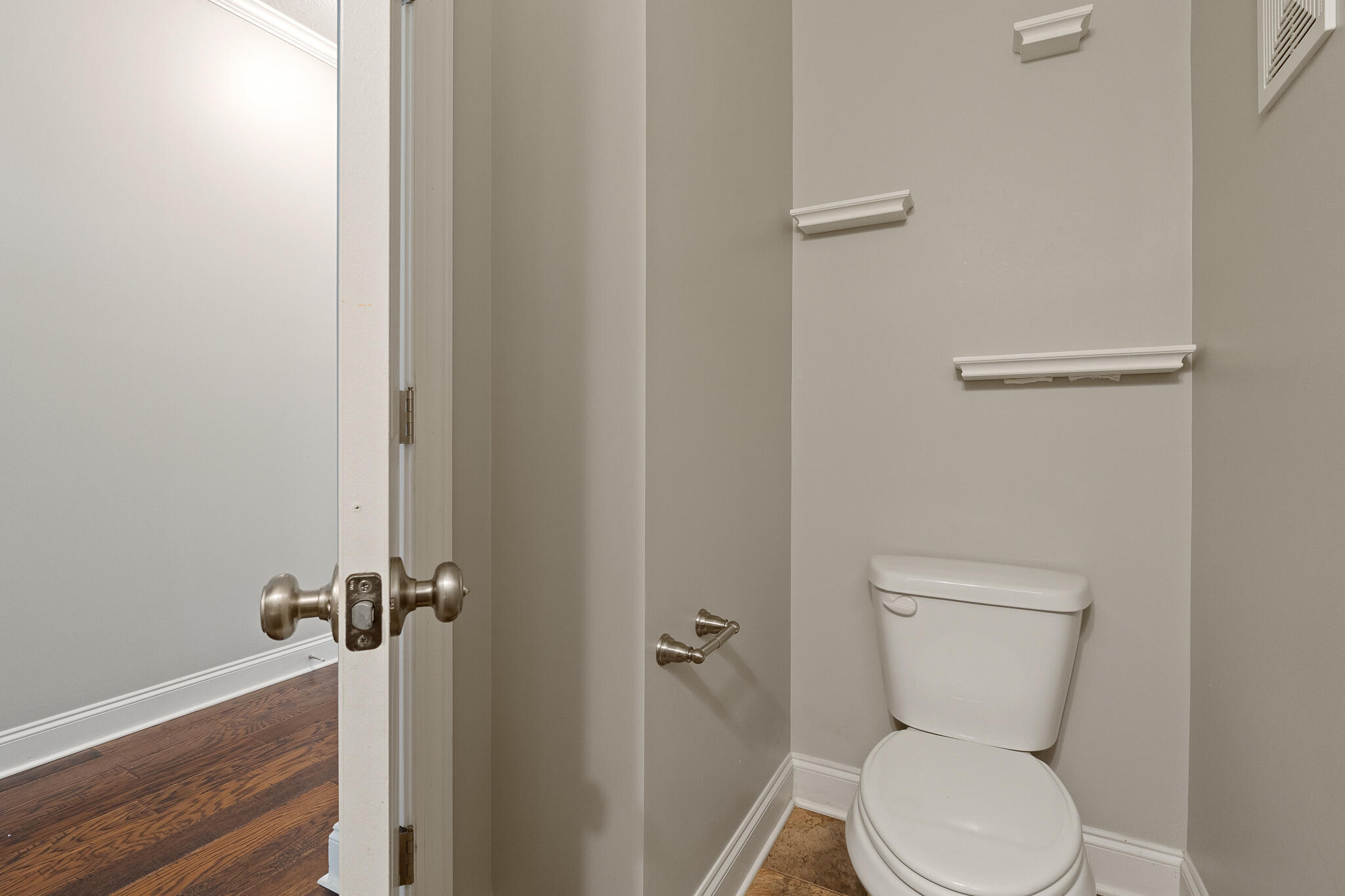 435 Brantley Cove Circle Property Photo 4